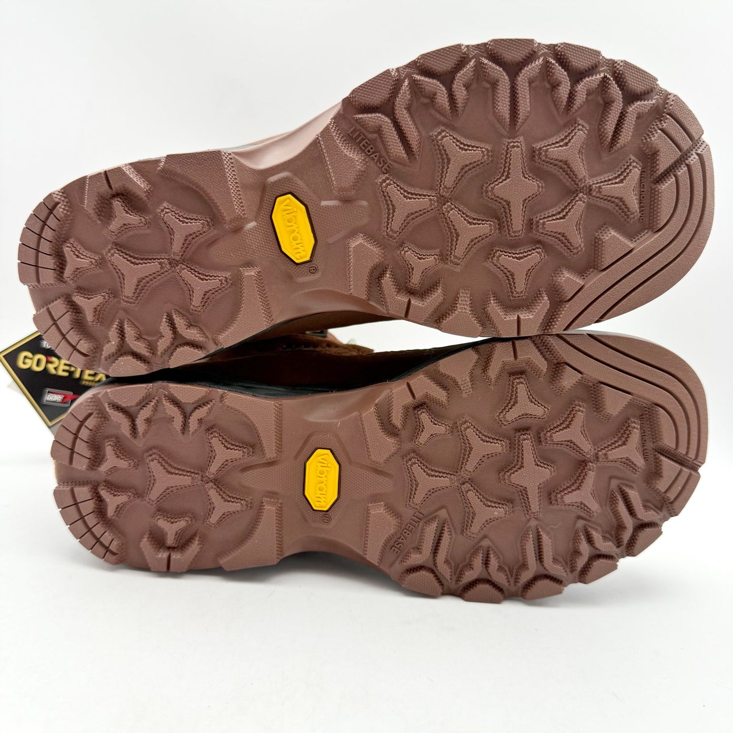 Vasque Womens Torre AT GTX Boots US 8.5 M EU 39 Brown Leather Waterproof NIB