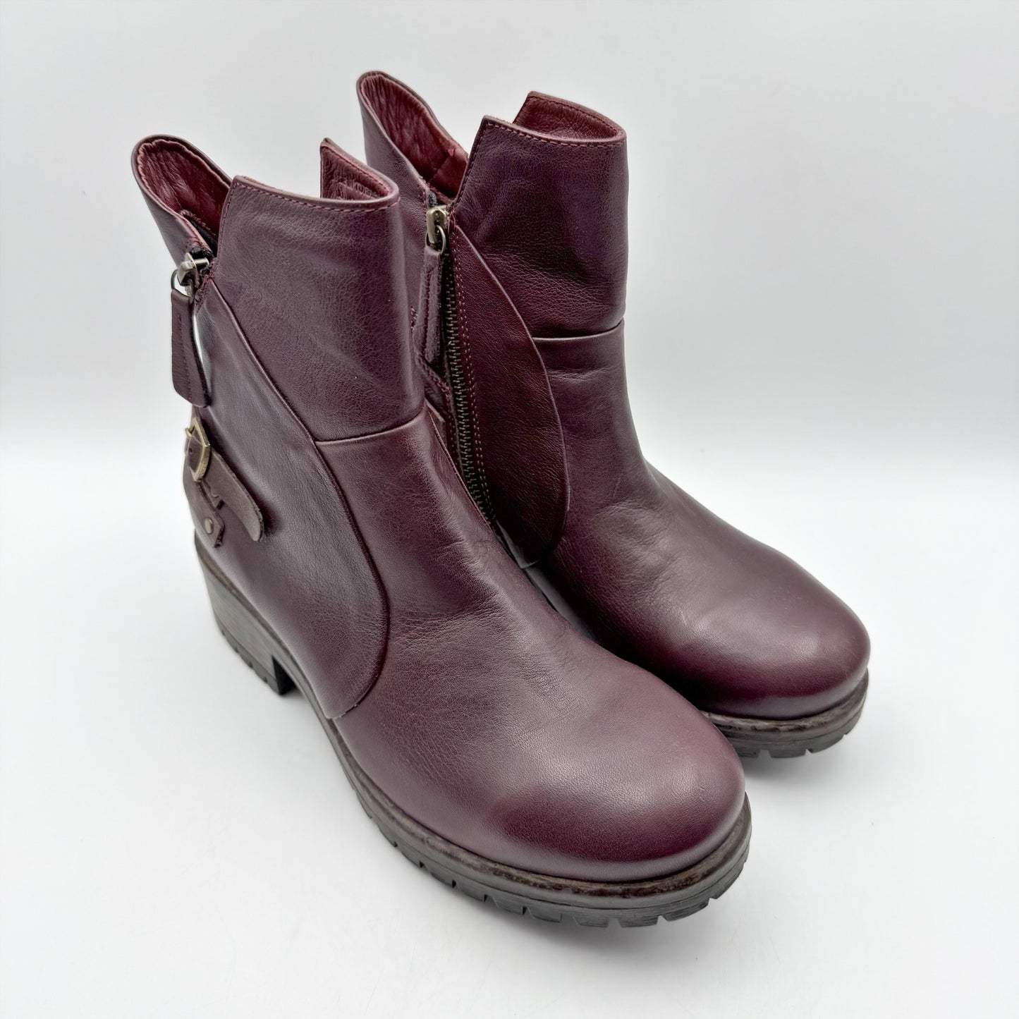 Bueno Womens Fallon Bootie EU 38 US 7.5-8 Dark Red Purple Leather NIB