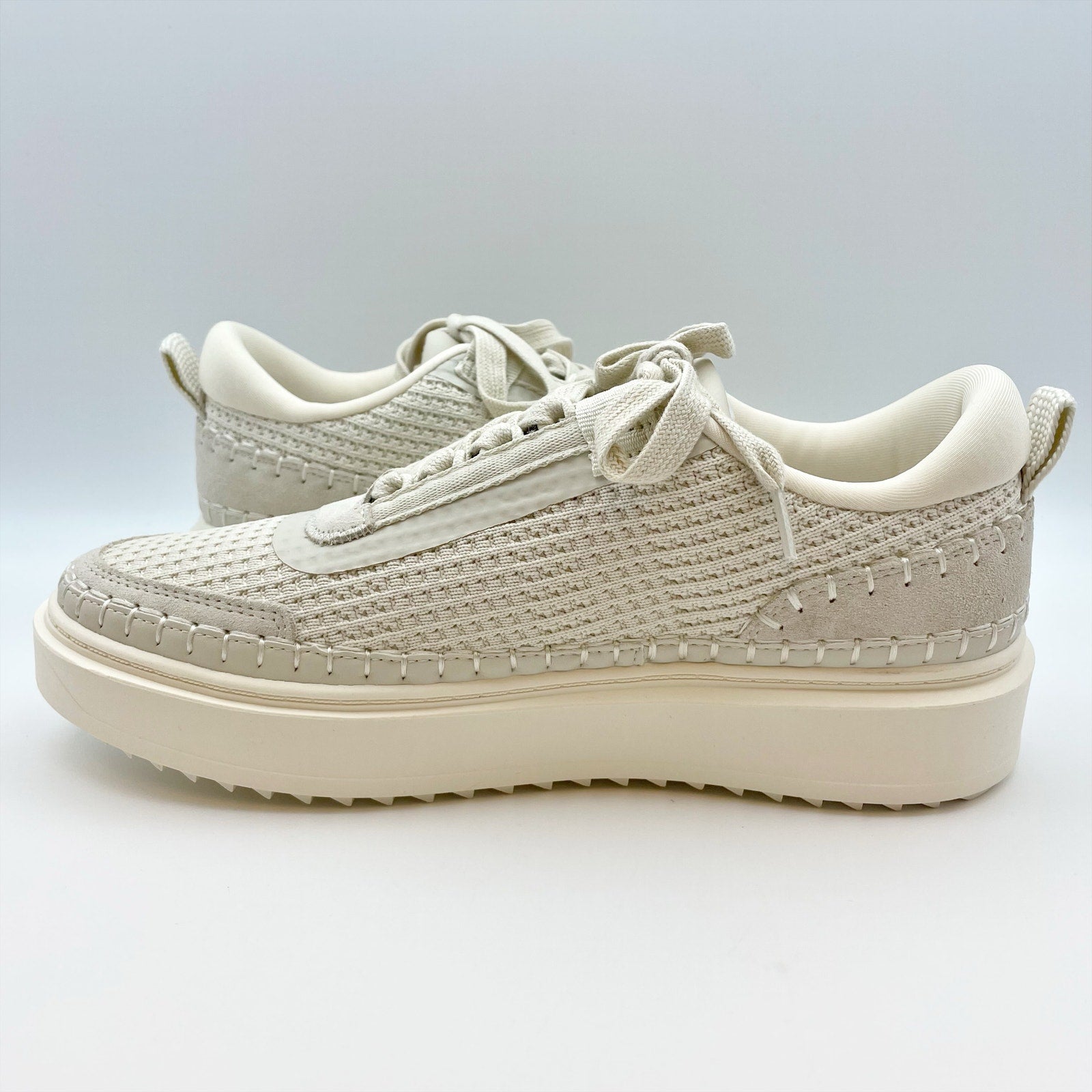 Steve Madden Womens Charlie Casual Sneakers US 8 M Beige Cream Tan Lace-Up NIB