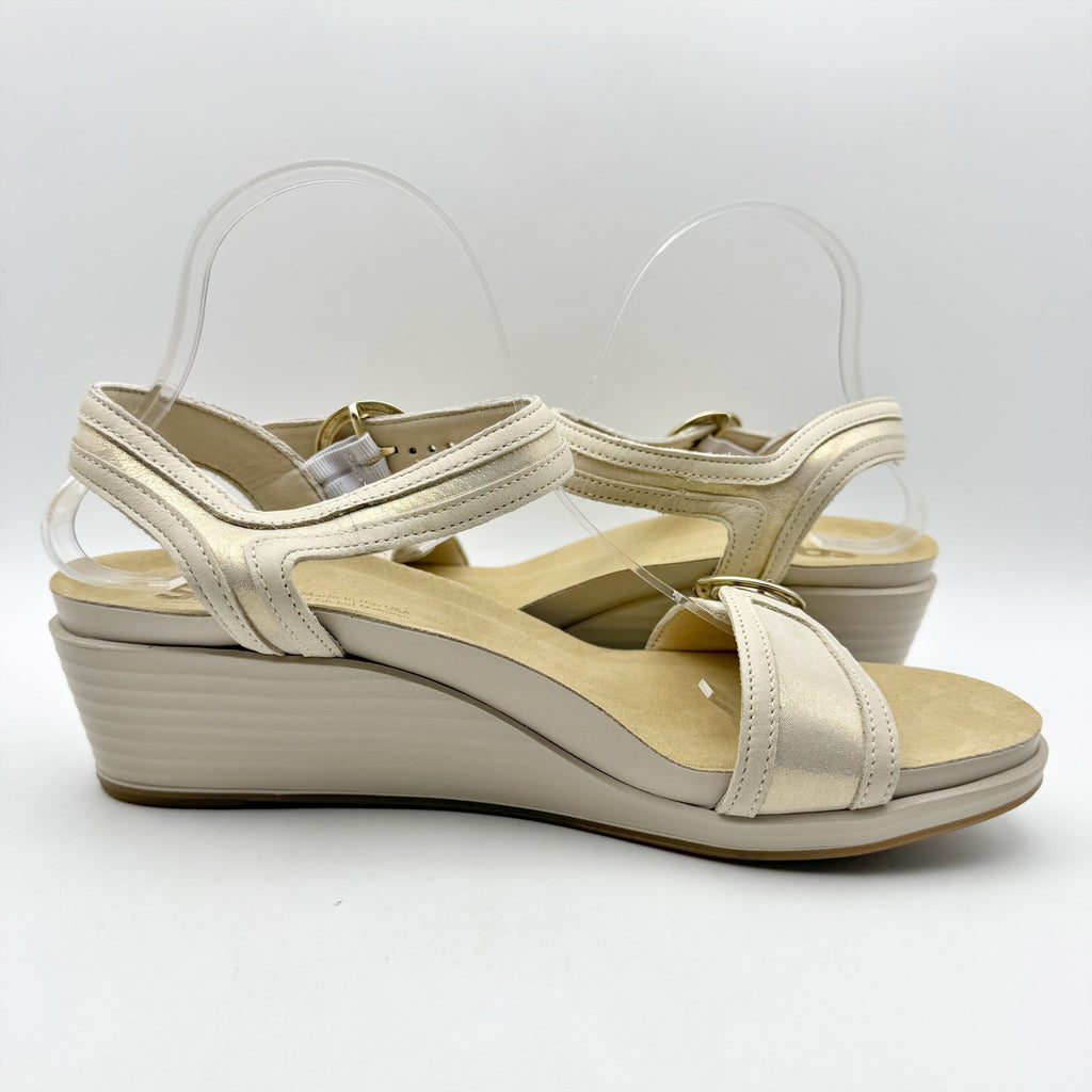 SAS Womens Seight Wedge Sandals Size 7.5WW Gold Beige Leather NIB
