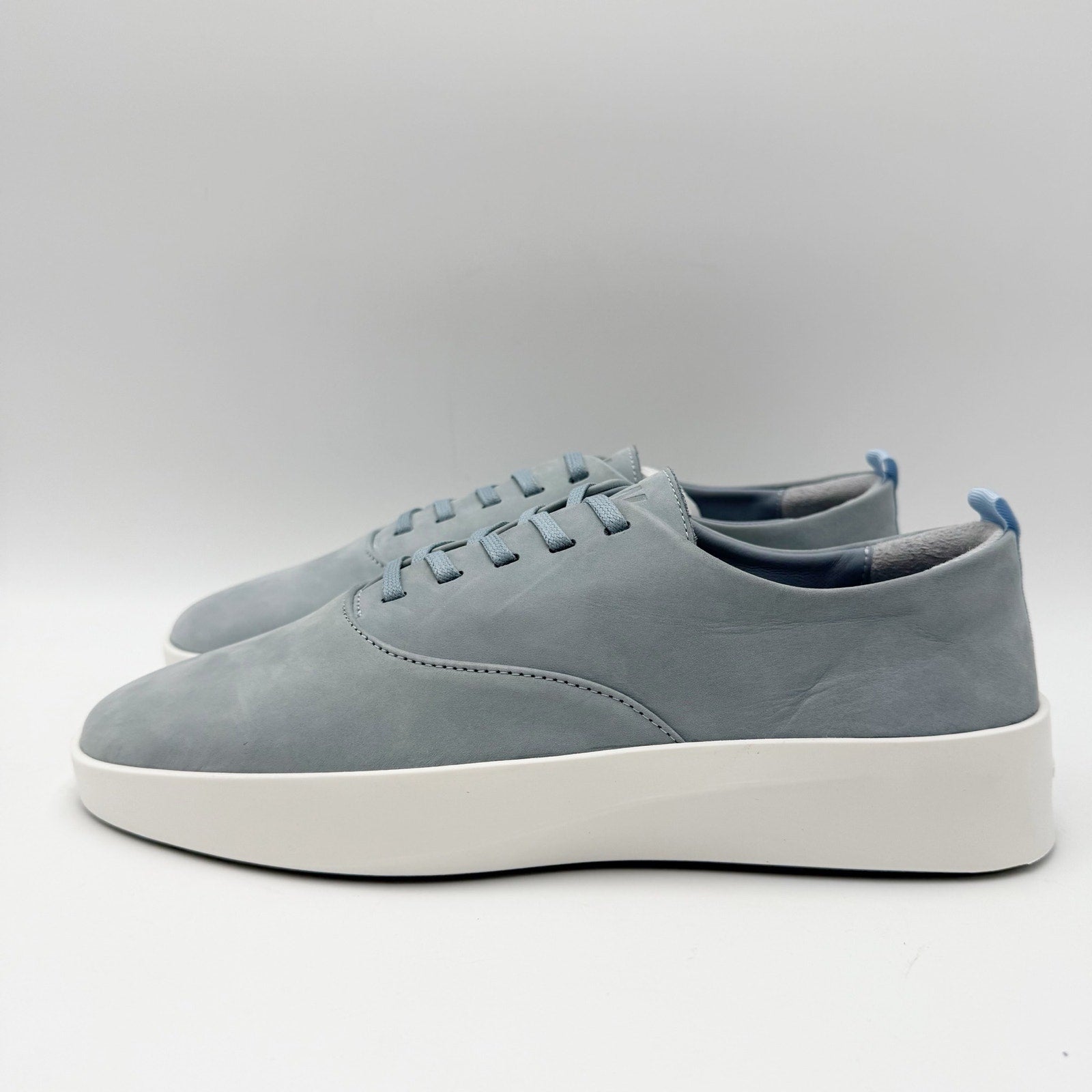 Wolf & Shepherd Cruise Lace Up Sneakers Mens 7.5 Womens 9 Blue Leather NIB
