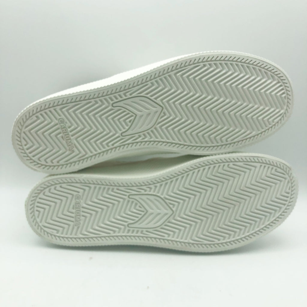 Cariuma Women's Slip-On Canvas Sneakers Size 9 Off White Casual Shoes NIB