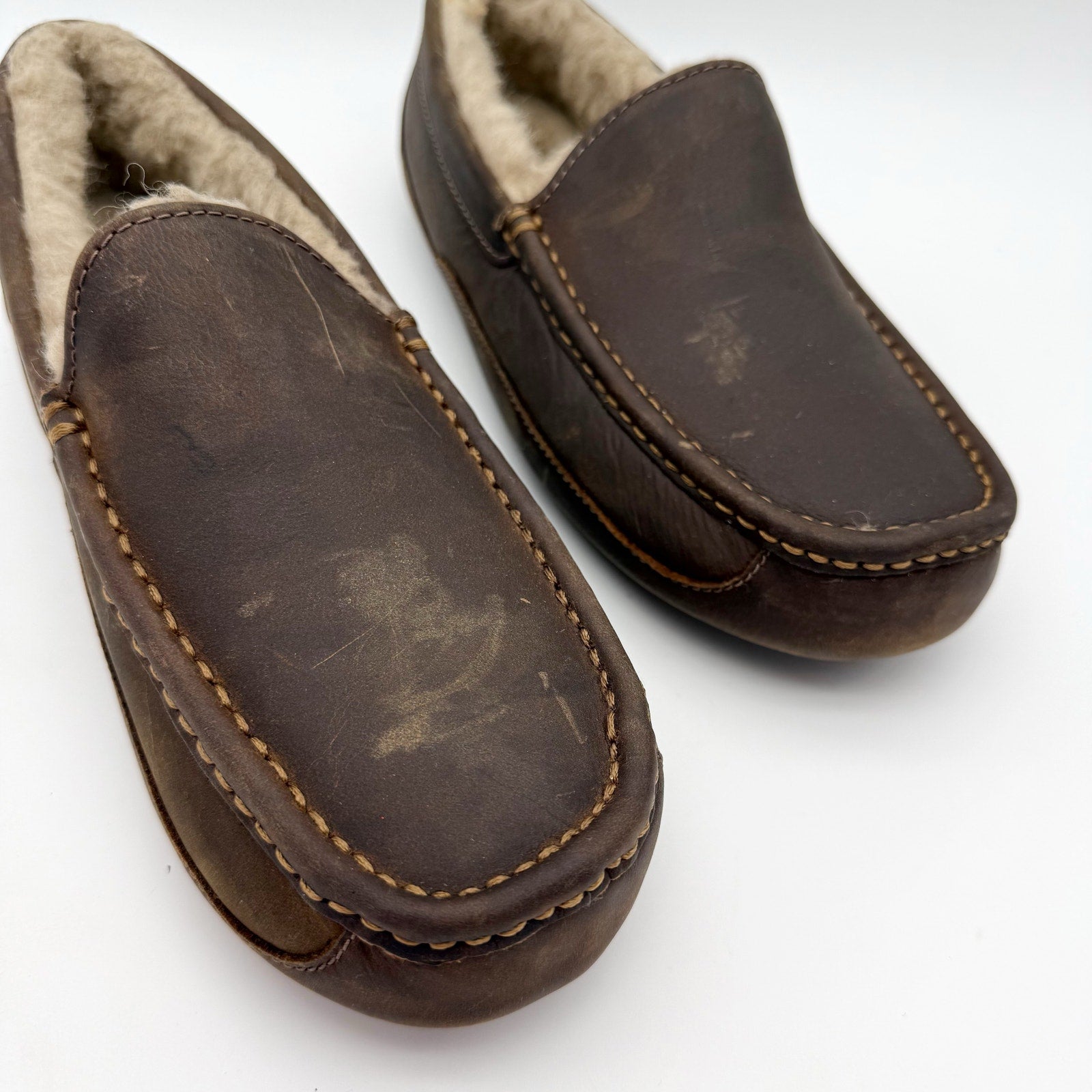 UGG Mens Ascot Matte Slippers US 8 EU 41 Brown Leather NIB