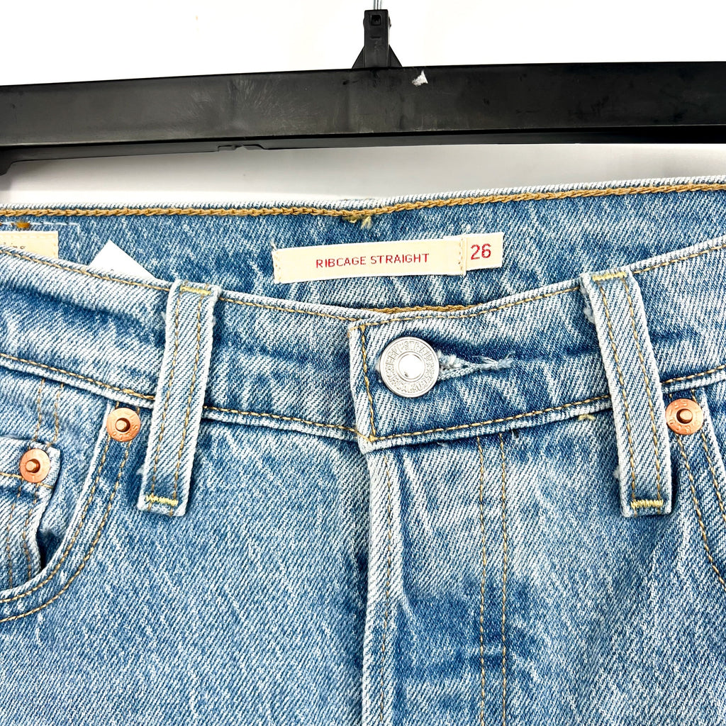 LEVI'S Womens Ribcage Straight Leg Jeans 26x32 Light Wash 79078-0010 EUC