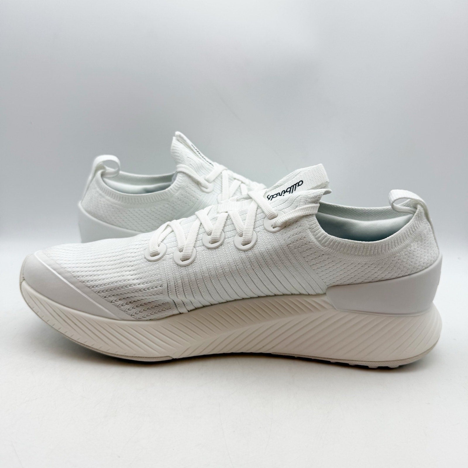 AllBirds Mens Tree Glider Athletic Shoes Size 9.5 EU 42.5 White Sneakers NIB
