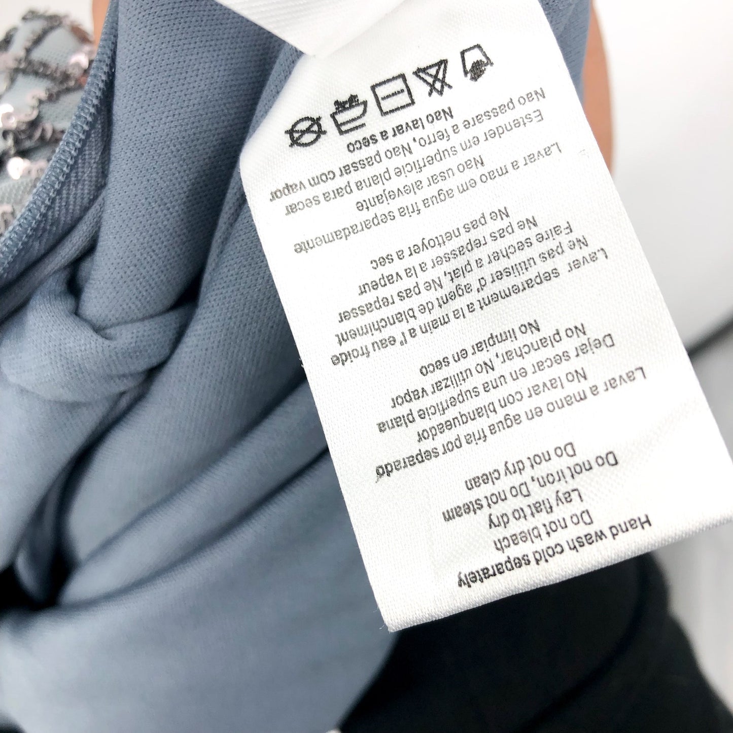 ALEX EVENINGS Sequin Scoop Neck Gown Size 16 Silver Gunmetal Cap Sleeve NWT