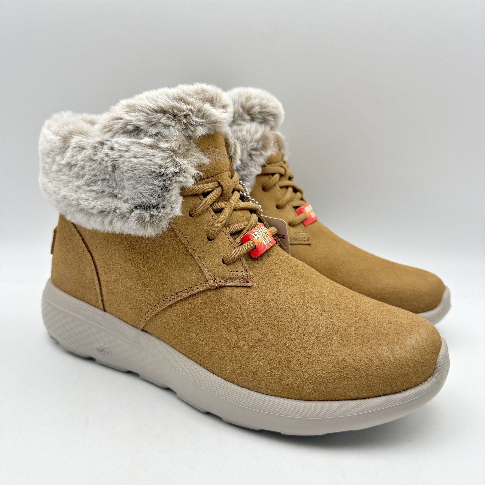 Skechers Women On The Go City Bootie US 6.5 Wide Tan Suede Water Repellent NIB