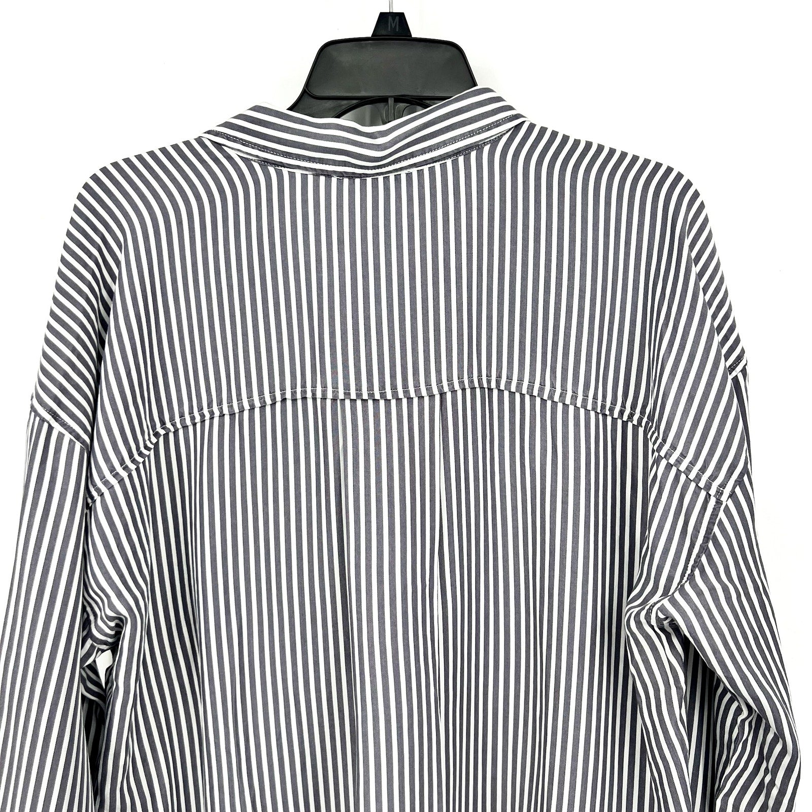 SPLENDID COLLECTION Ella Stripe Button Down Shirt Large Gray White NWT