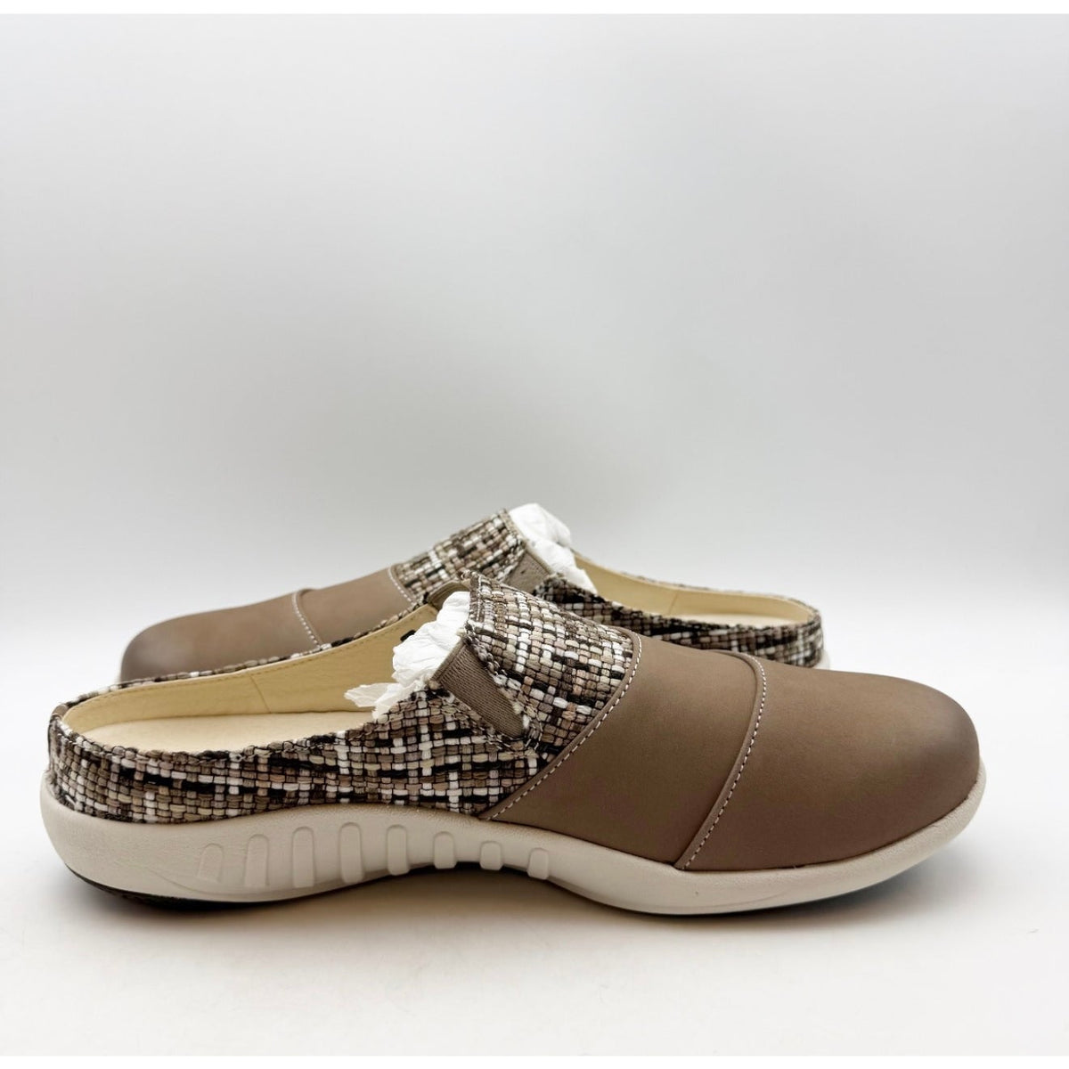 SPENCO Women's Nuevo Harvest Siesta Mule Size 9.5 Fossil Brown Leather NIB