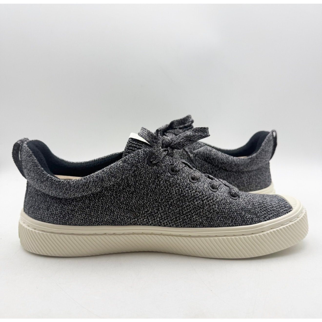 Cariuma Womens IBI Low Sneakers Size 8.5 Stone Grey Bamboo Knit Casual NIB