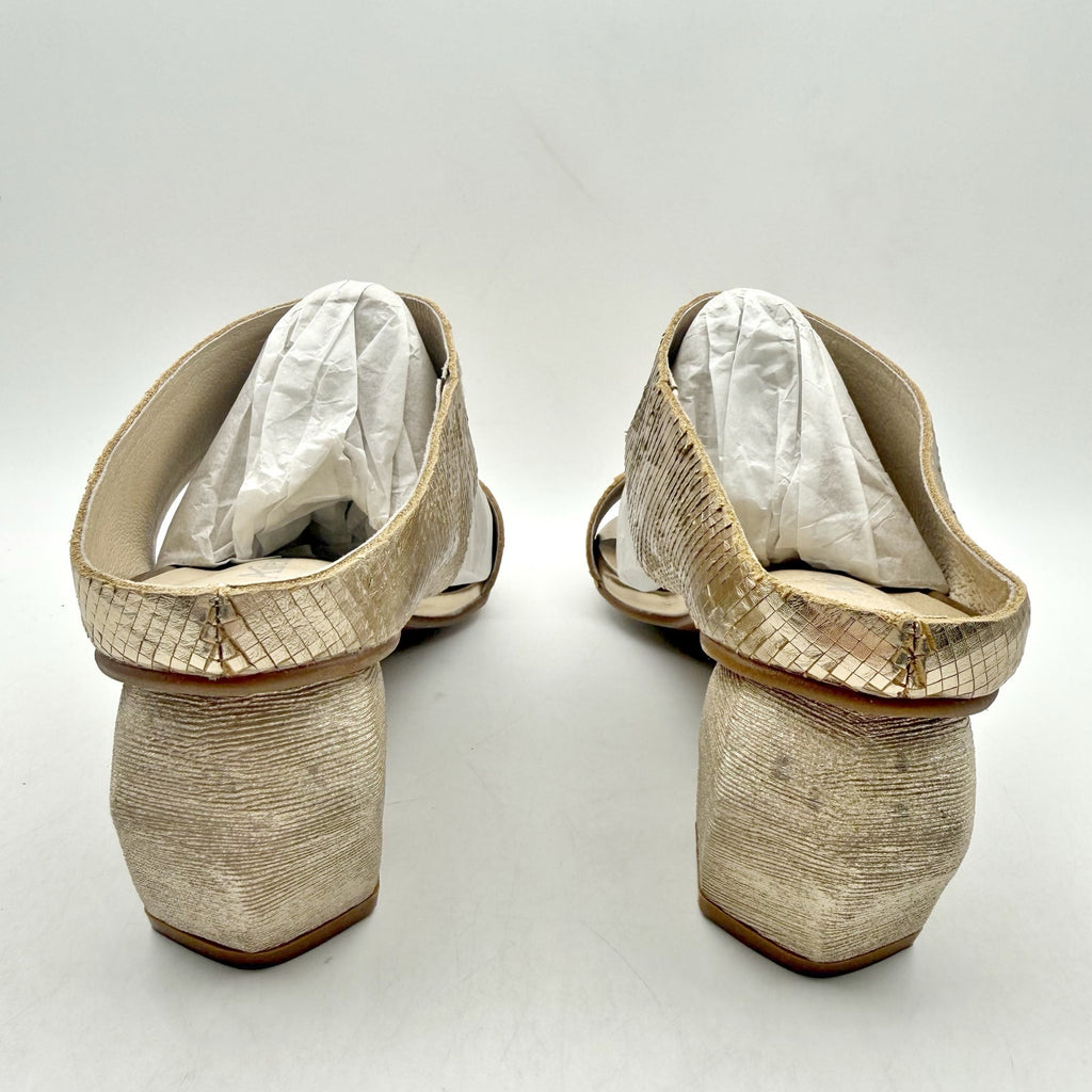 Antelope Womens Amelia Heeled Sandals EU 40 US 9.5 Gold Textured Leather NWOB