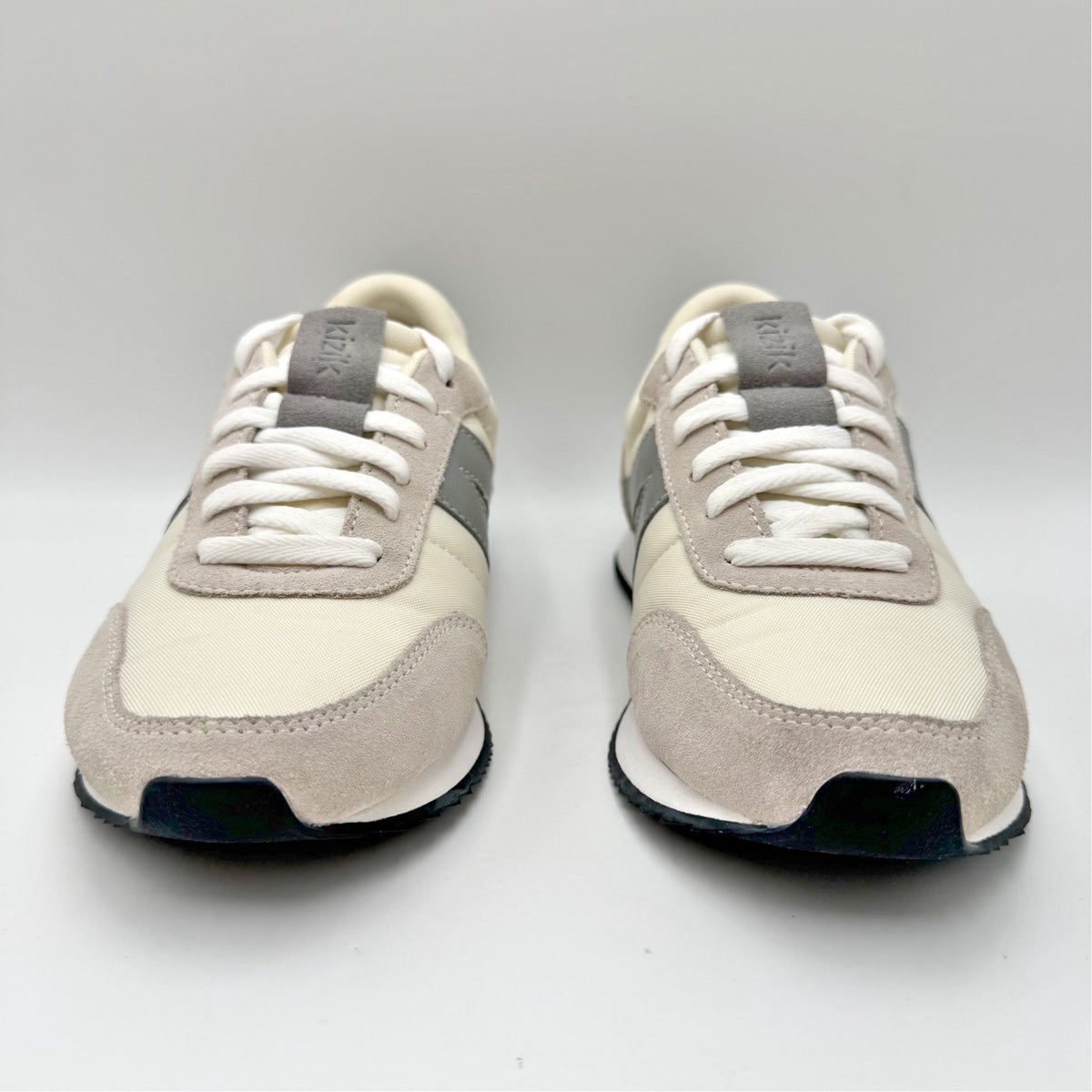 KIZIK Womens Milan Hands Free Sneakers Size 8 EU 39.5 Mist Grey Cream NIB