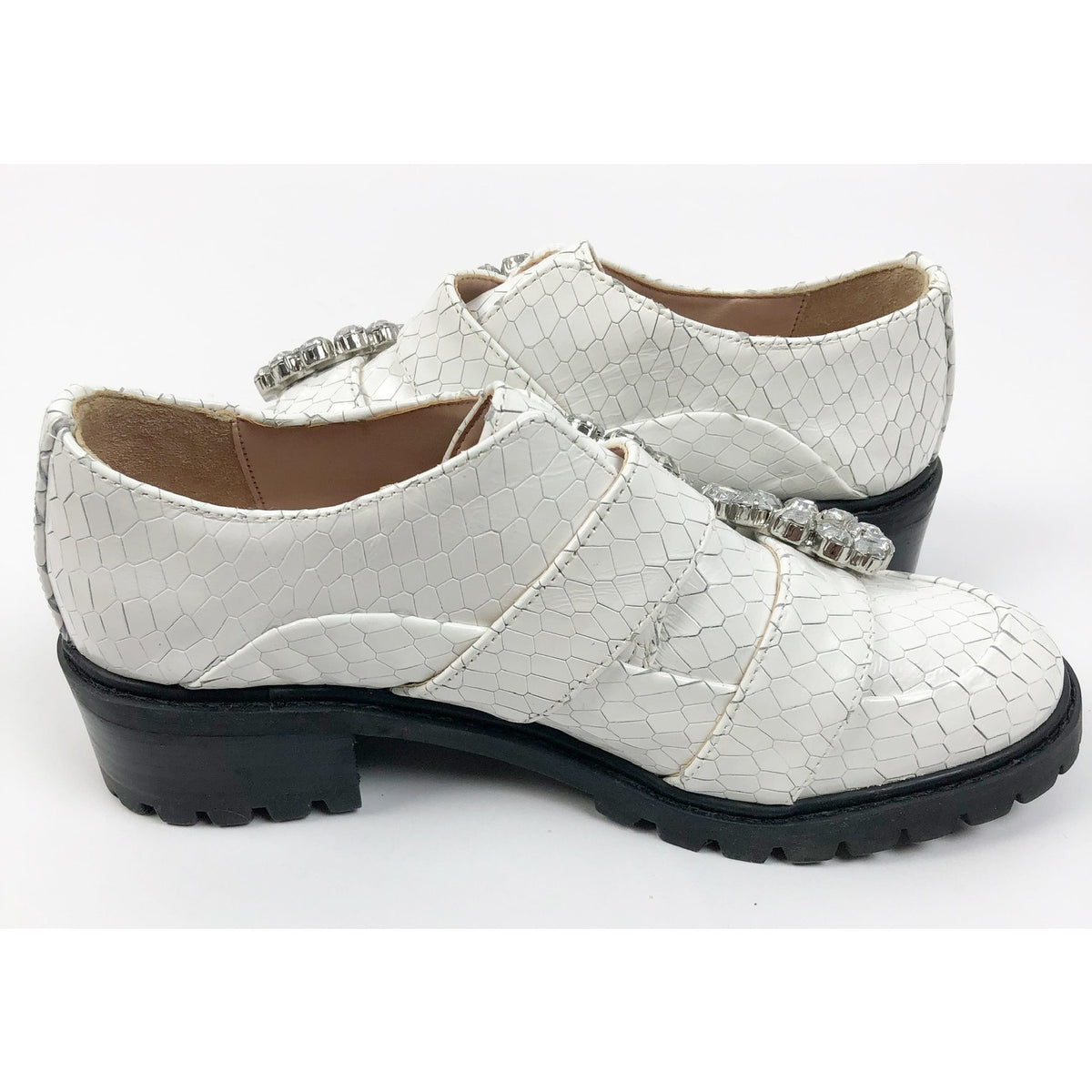 Schutz Womens Doris Oxford Shoes Size 6.5 White Snake Embossed Leather NWOB