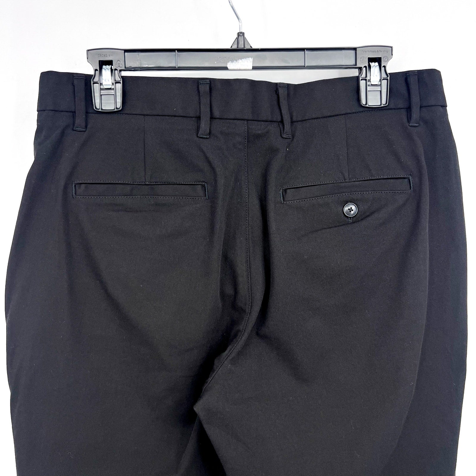 EVERLANE Uniform Mens Performance Chino Pants 32x30 Black Athletic Fit NWT
