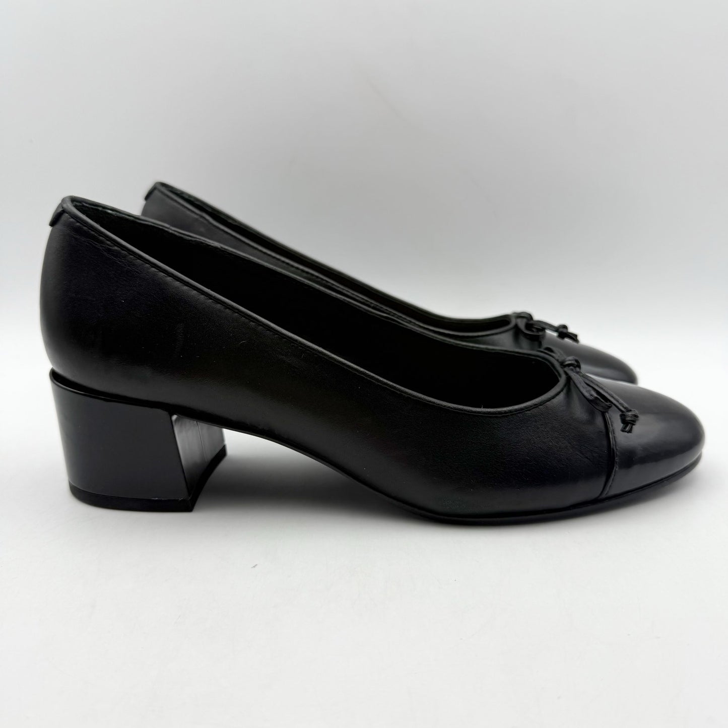 Bernardo Womens Marisol Cap-Toe Pump US 8.5 M Black Leather NWOB