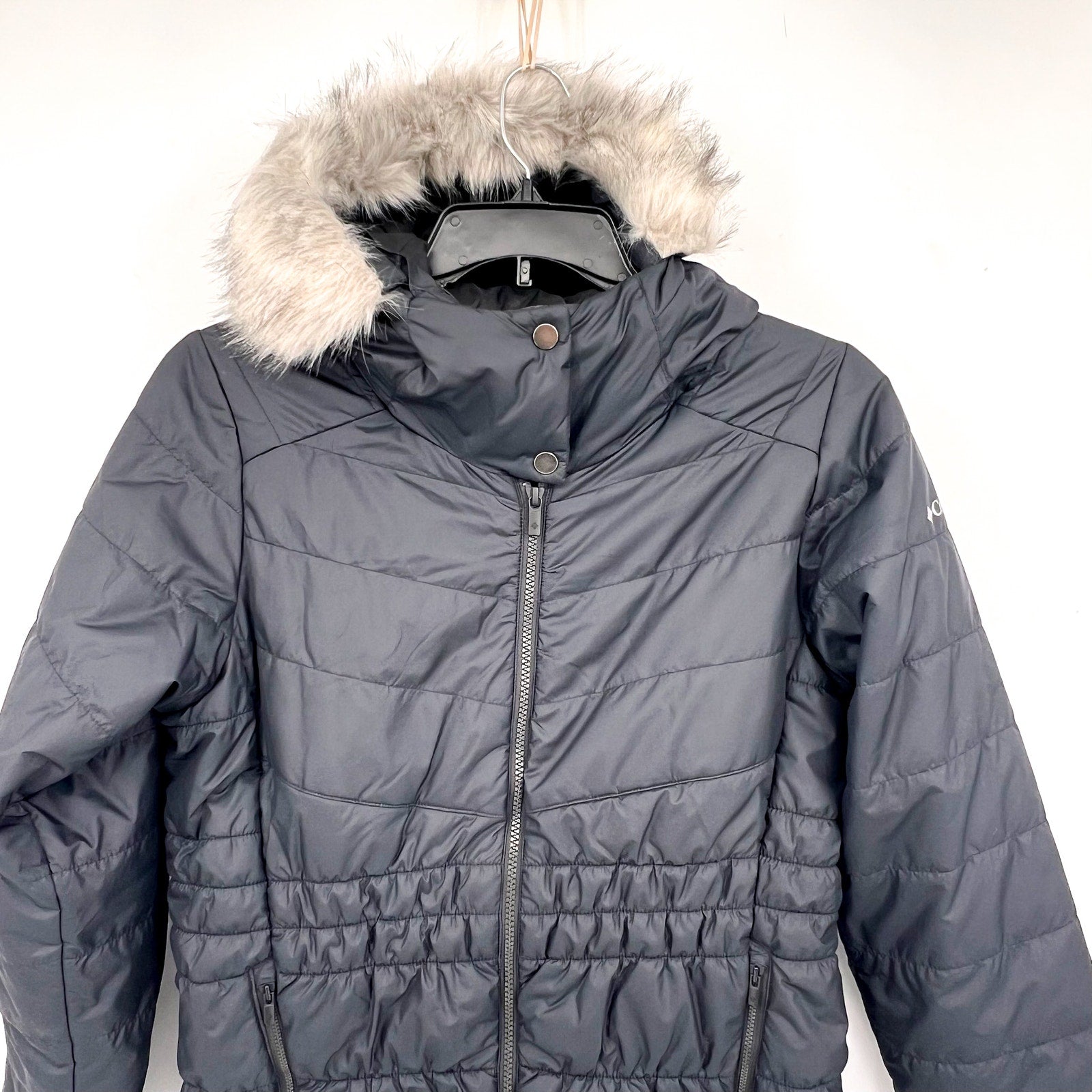 COLUMBIA Women's Sparks Lake III Jacket Medium Black Faux Fur Hood NWOT
