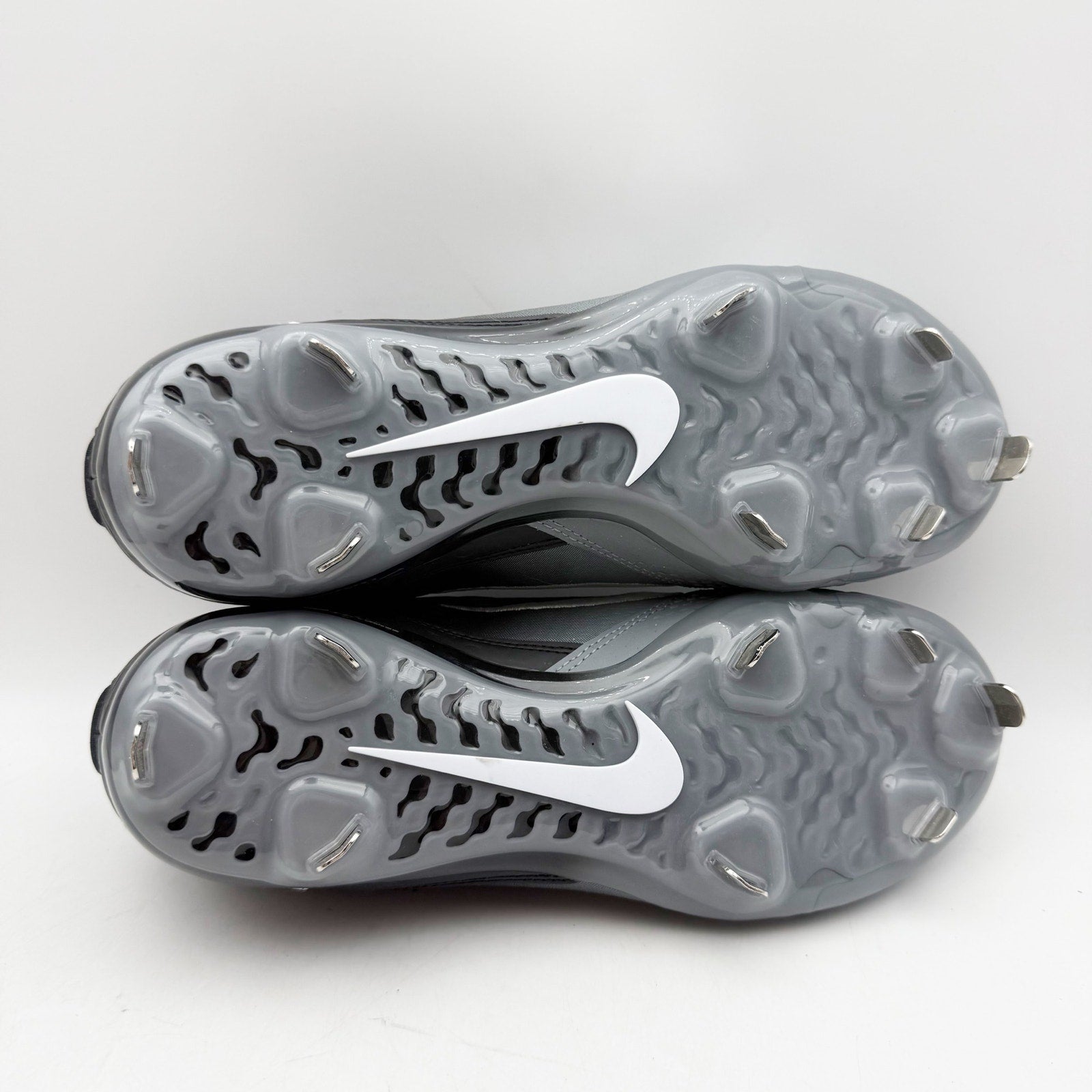 Nike Womens Hyperdiamond 4 Elite Softball Cleats US 11 EU 43 Black Grey NWOB