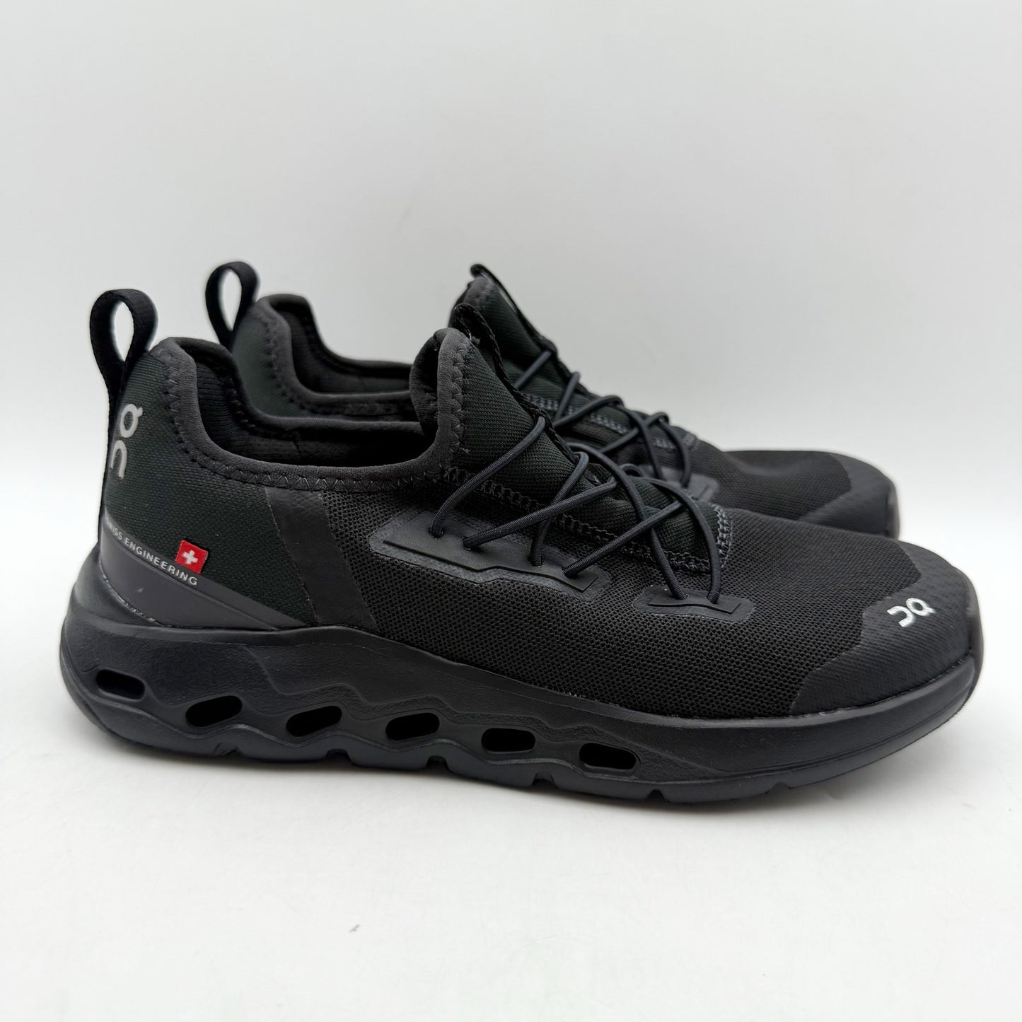 On Kids Cloudleap Running Sneakers US 1.5 EU 33 Black Athletic NIB