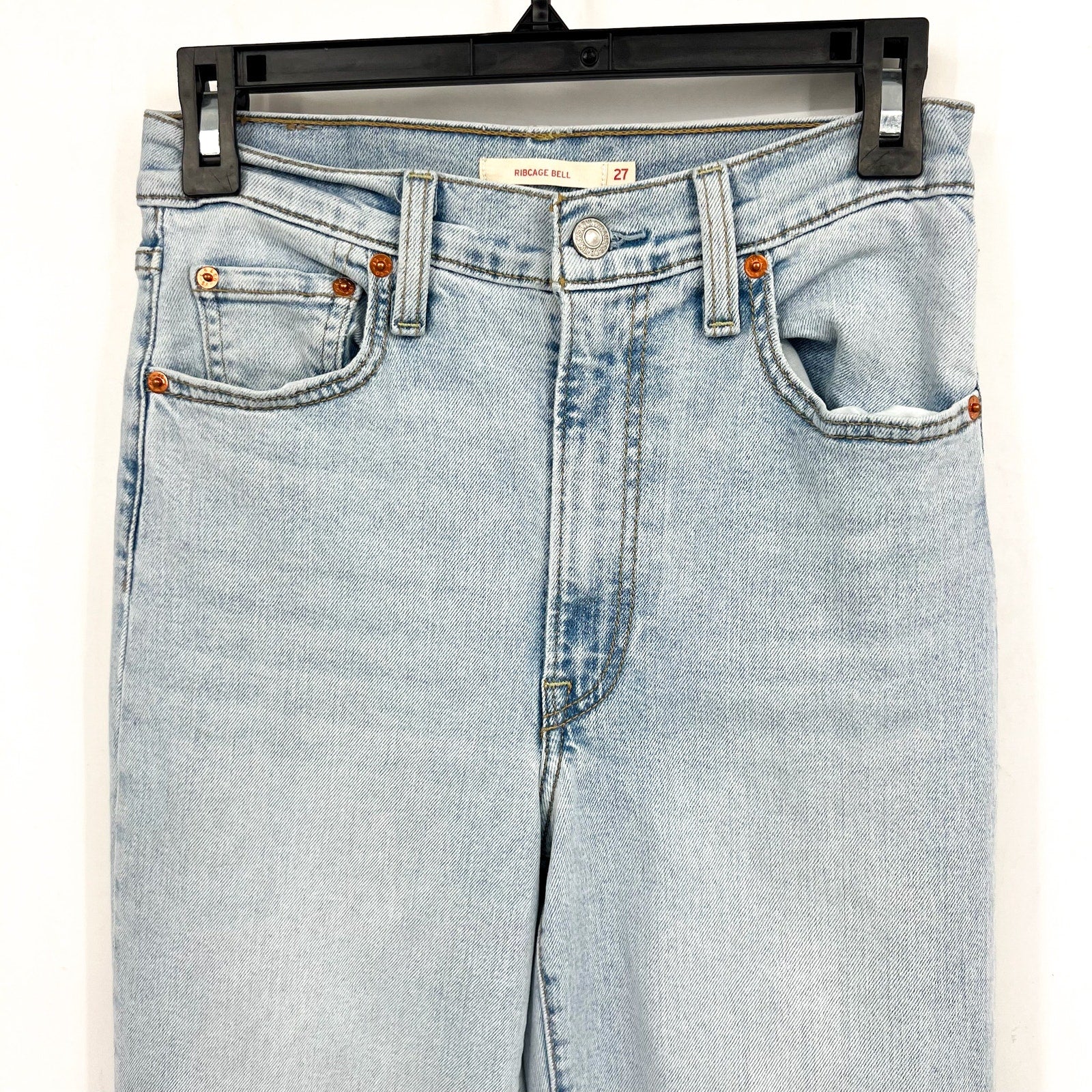 LEVI'S Women's Ribcage Bell Jeans 27x32 Size 4 Light Wash A75030004 NWOT