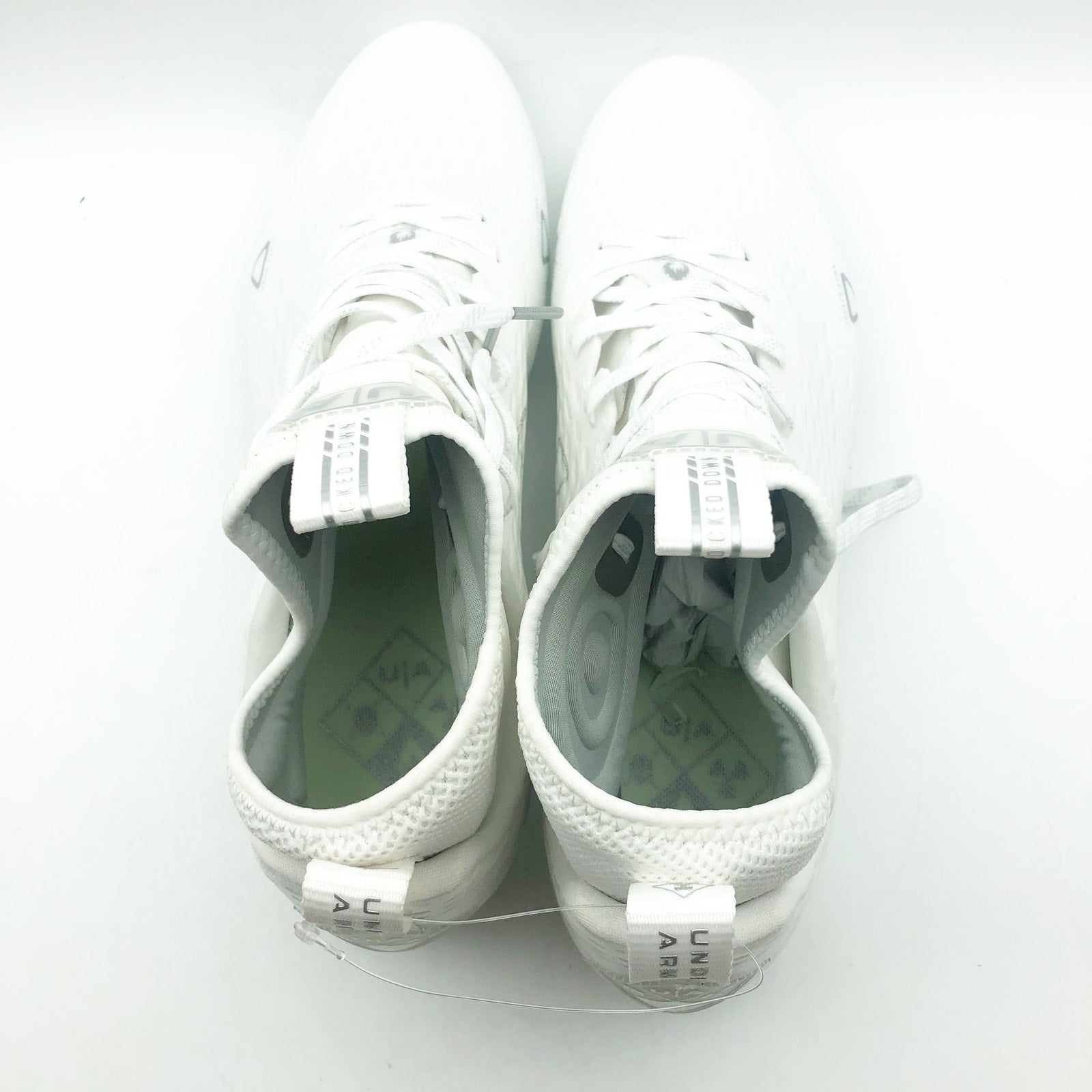 Under Armour Mens Spotlight Lux MC 2.0 Football Cleats Size 8 White Silver NWOB