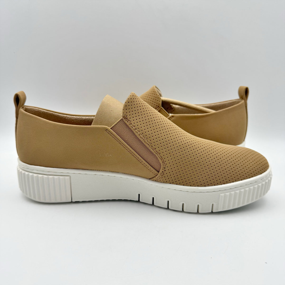 Soul Naturalizer Womens Turner Loafers Size 9.5 Brown Beige Slip On NIB