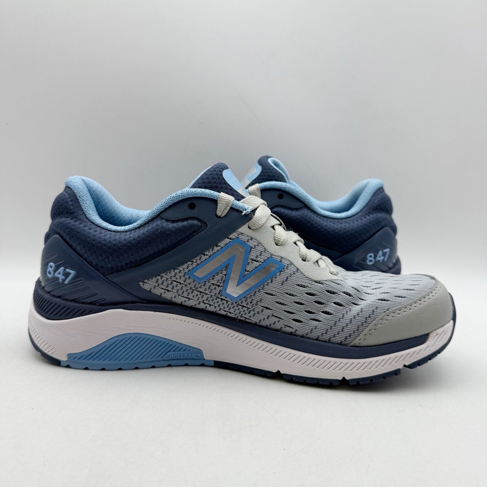 New Balance Womens 847v4 Walking Shoes US 6.5 AA NARROW Grey Blue Athletic NWOB