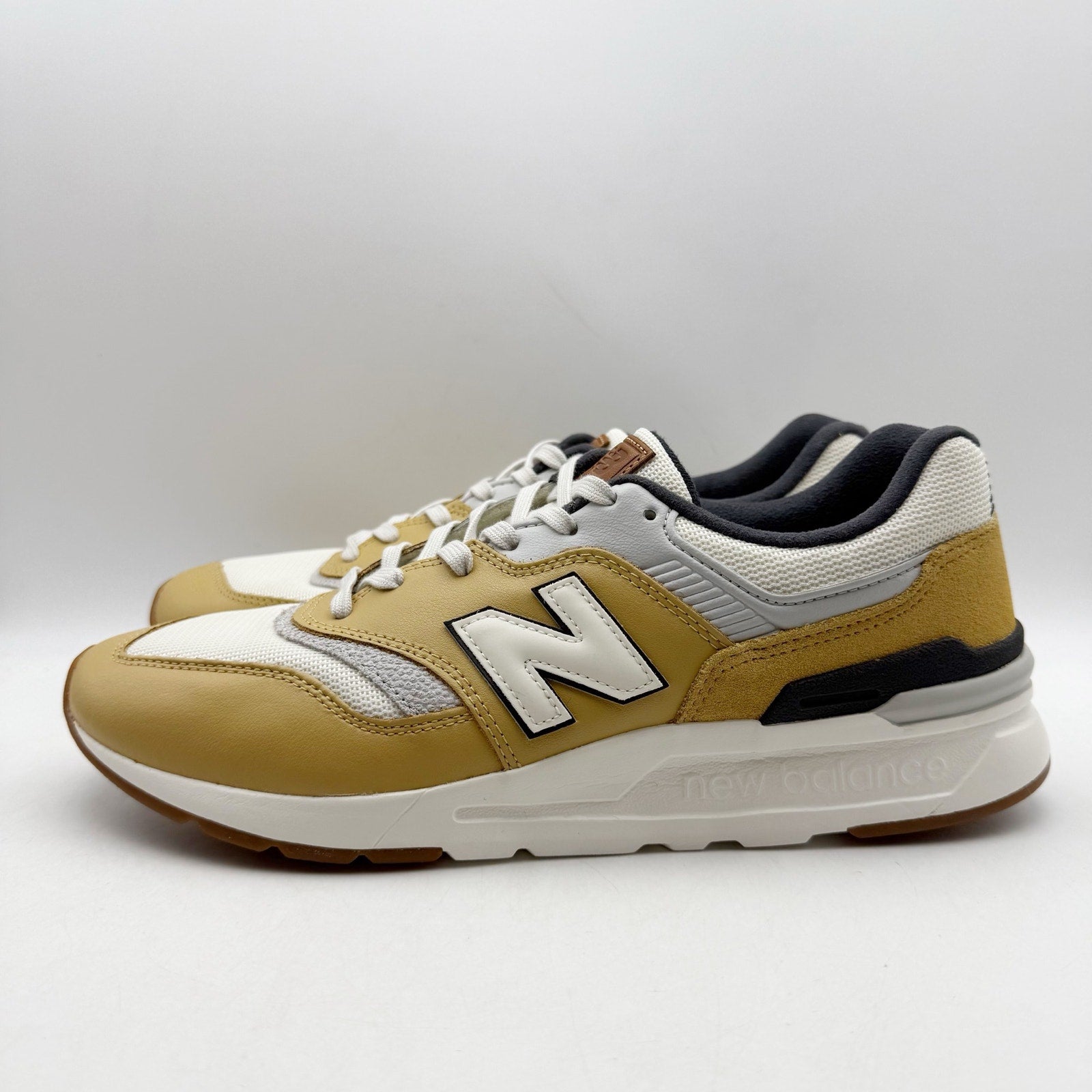 New Balance Mens 997H Casual Sneakers Size 9.5 Yellow White Athletic NWOB