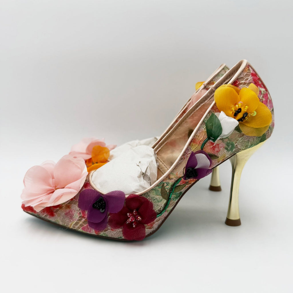 Betsey Johnson Womens Kaley Flower Pumps Size 6 Pink Nude Floral NWOB