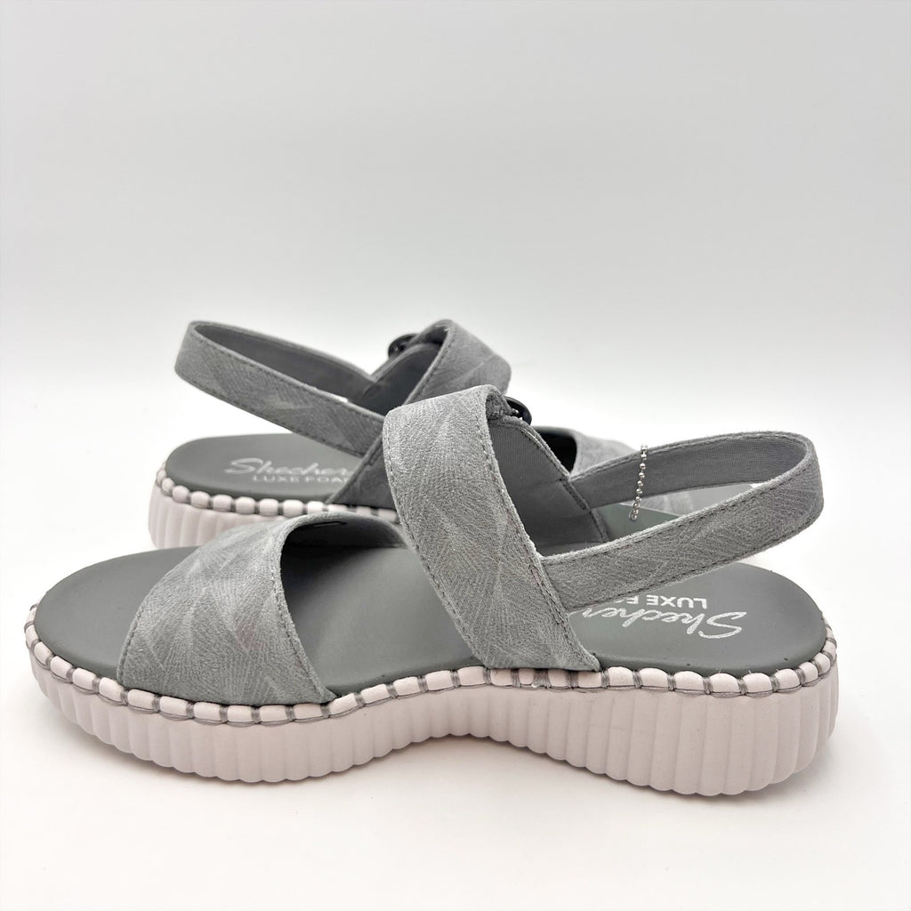 SKECHERS Womens Wilshire Boulevard Illusion of Love Sandals Size 9 Grey NIB