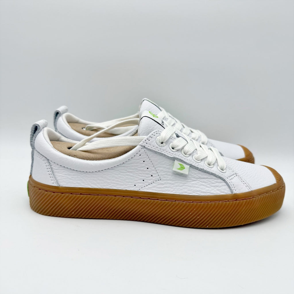 CARIUMA Womens OCA Low Sneakers US 9.5 EU 40.5 White Leather Gum NIB