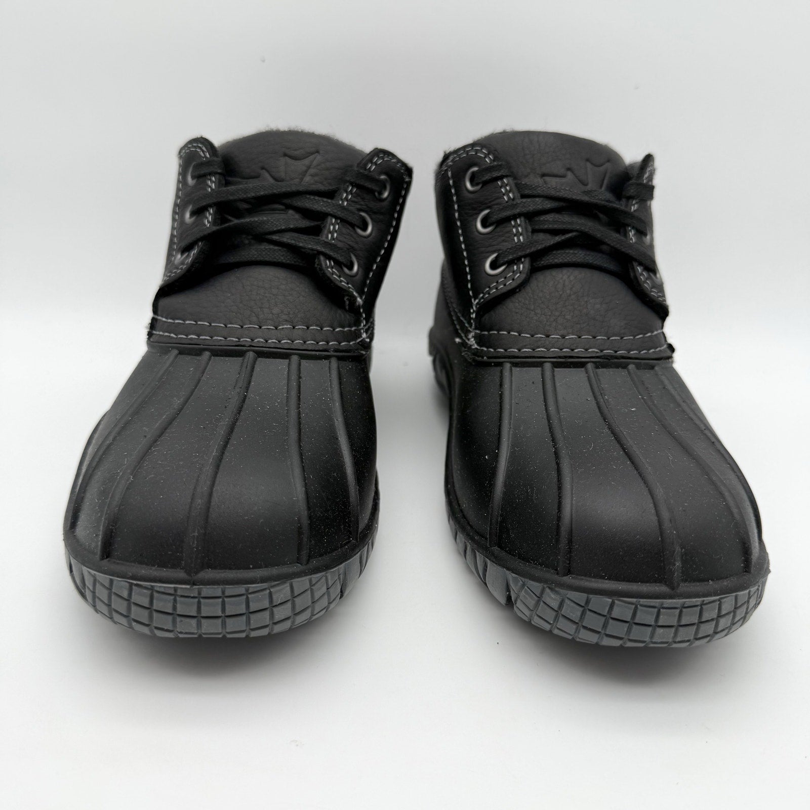 Baffin Womens Whitetail ll Ankle Sneakers US 9 EU 39 Black Leather Insulated NIB