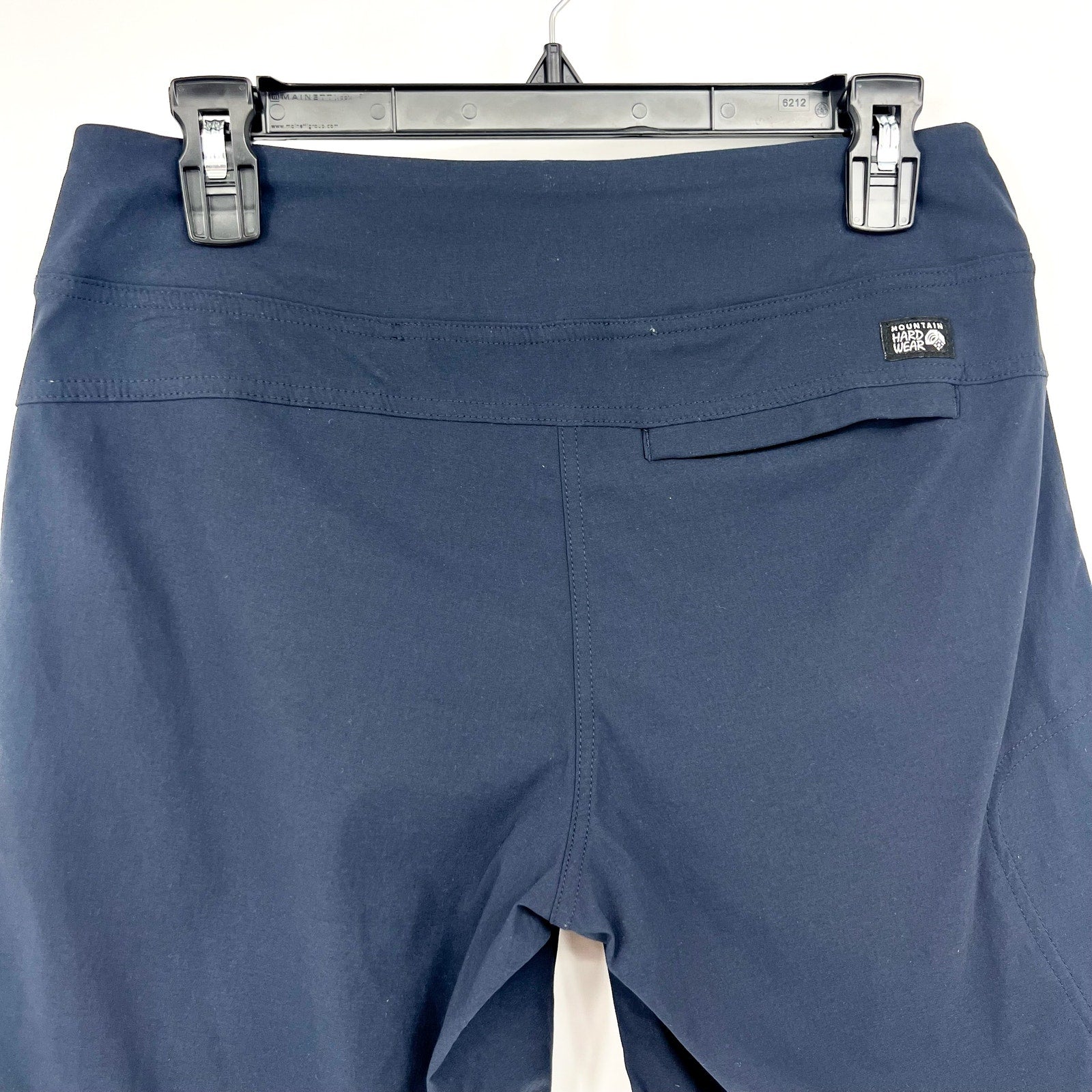 MOUNTAIN HARDWEAR Women's Dynama Bermuda Shorts Medium Blue Abyss NWT