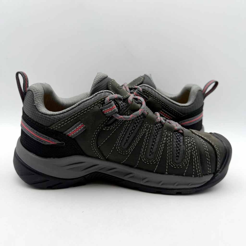 Keen Womens Flint II Steel Toe Work Sneakers Size 5 WIDE Grey Leather NIB