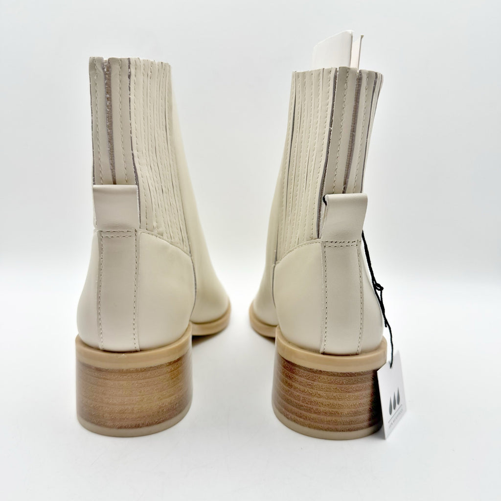 Dolce Vita Womens Linny H2O Ankle Bootie Size 6 M EU 36 Cream Ivory Leather NIB