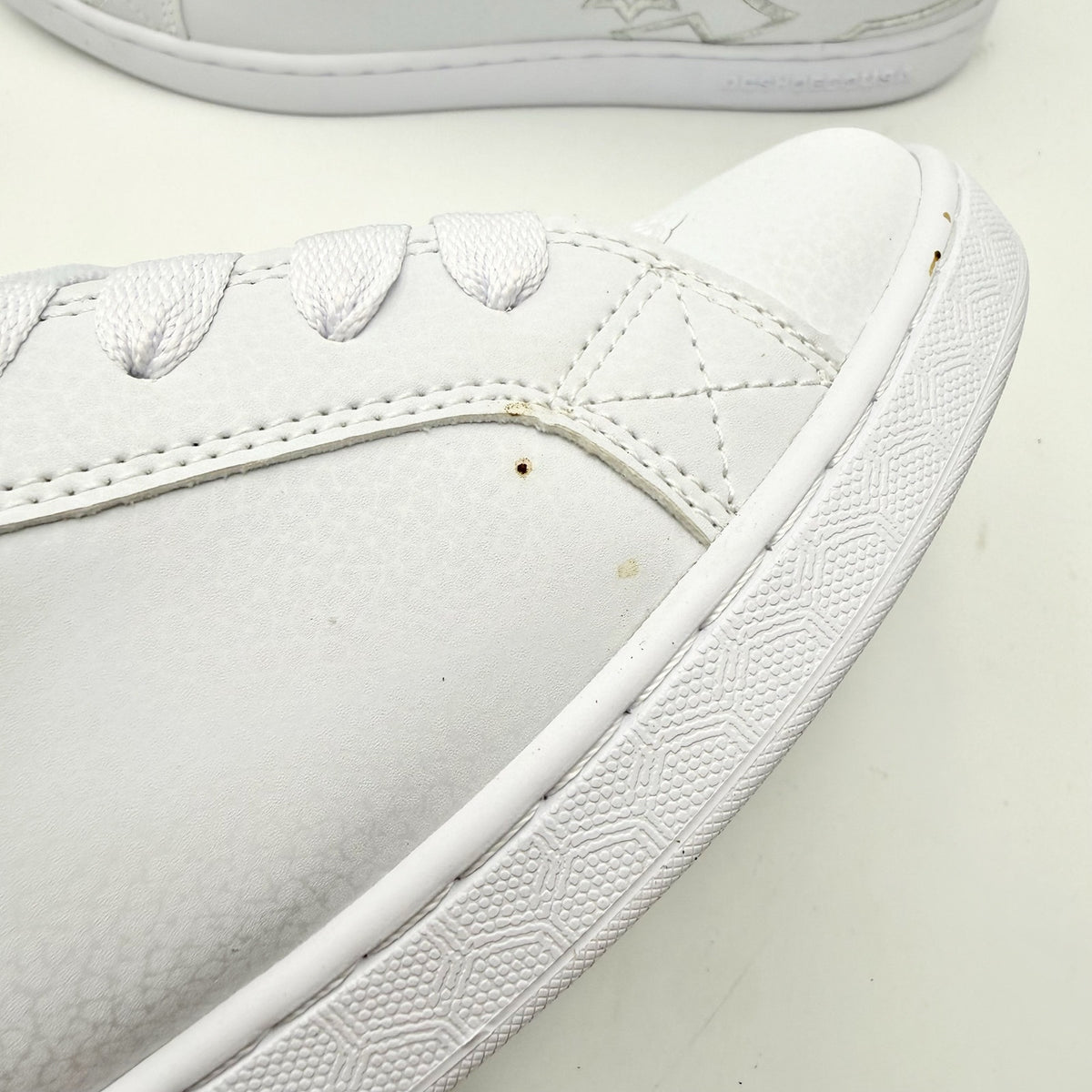 DC Womens Court Graffik Skate Sneakers Size 8 EU 39 White Leather NWOB
