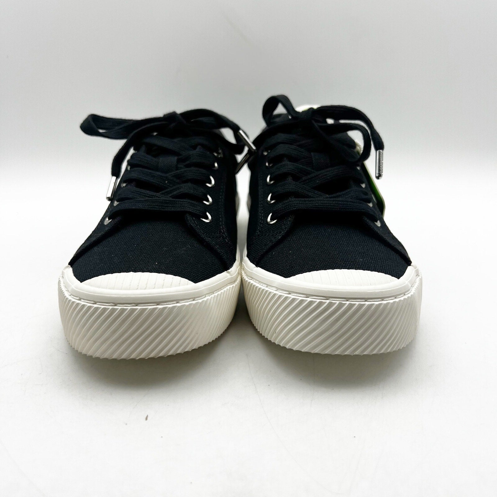 Cariuma Womens OCA Low Top Sneakers Size 6.5 Black Canvas Organic Cotton NIB