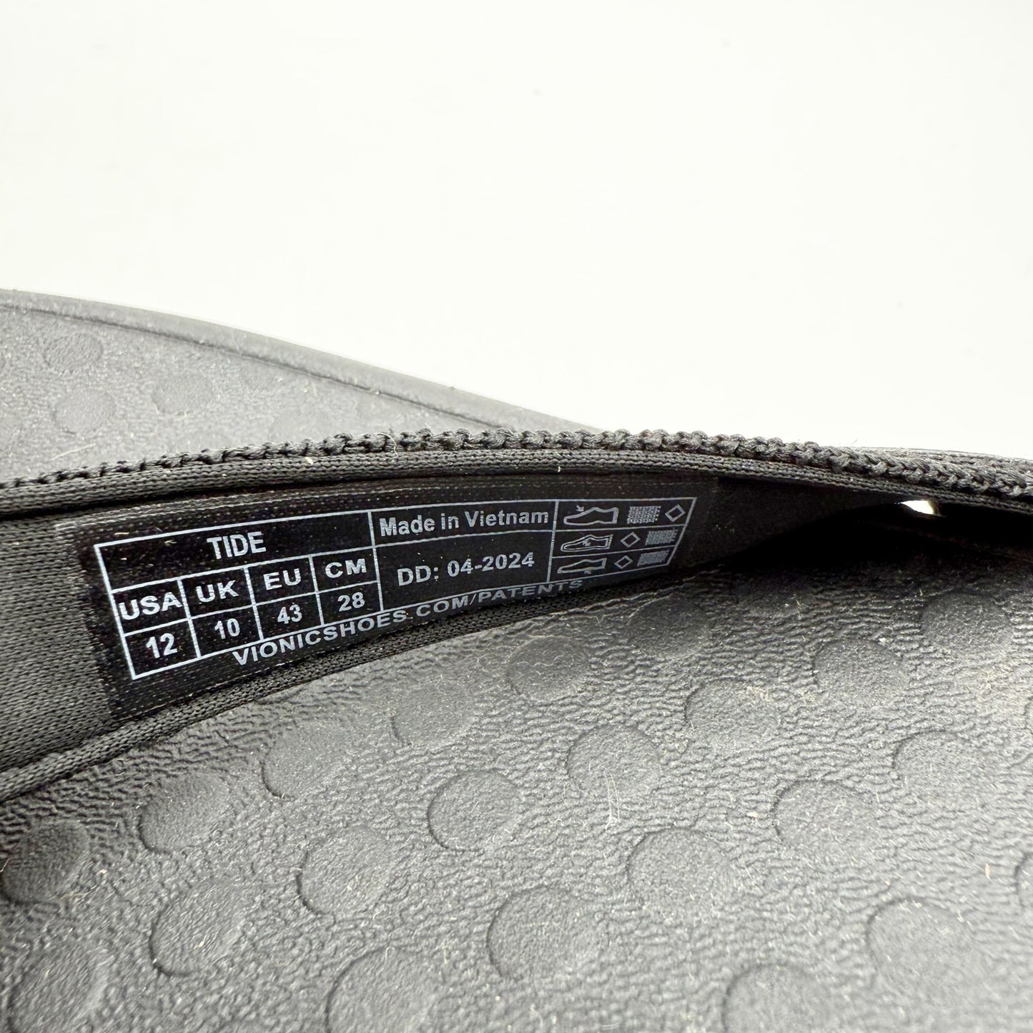 Vionic Womens Tide ll Flip Flop Sandals US 12 M EU 43 Black Brown Slip On NWOB