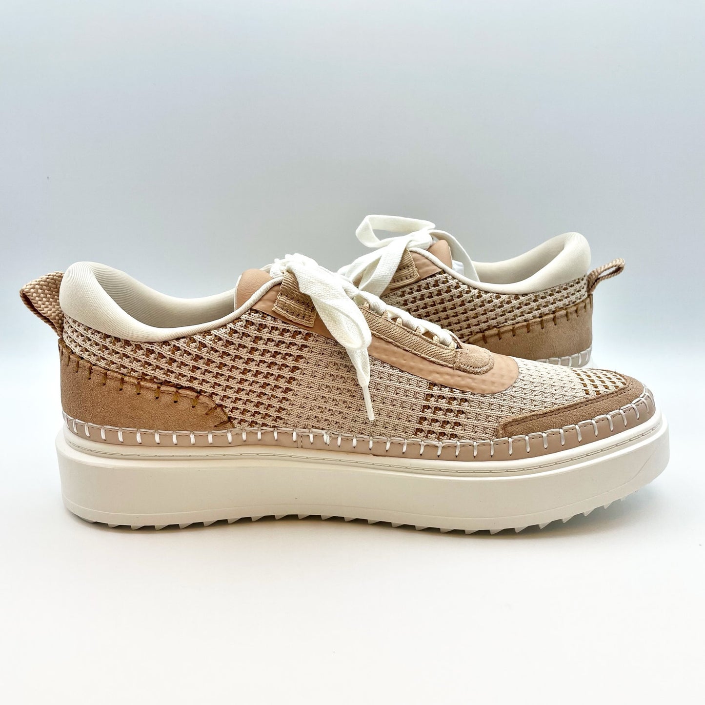 Steve Madden Womens Charlie-W Sneakers US 7.5 M Tan Light Brown Lace-Up NIB