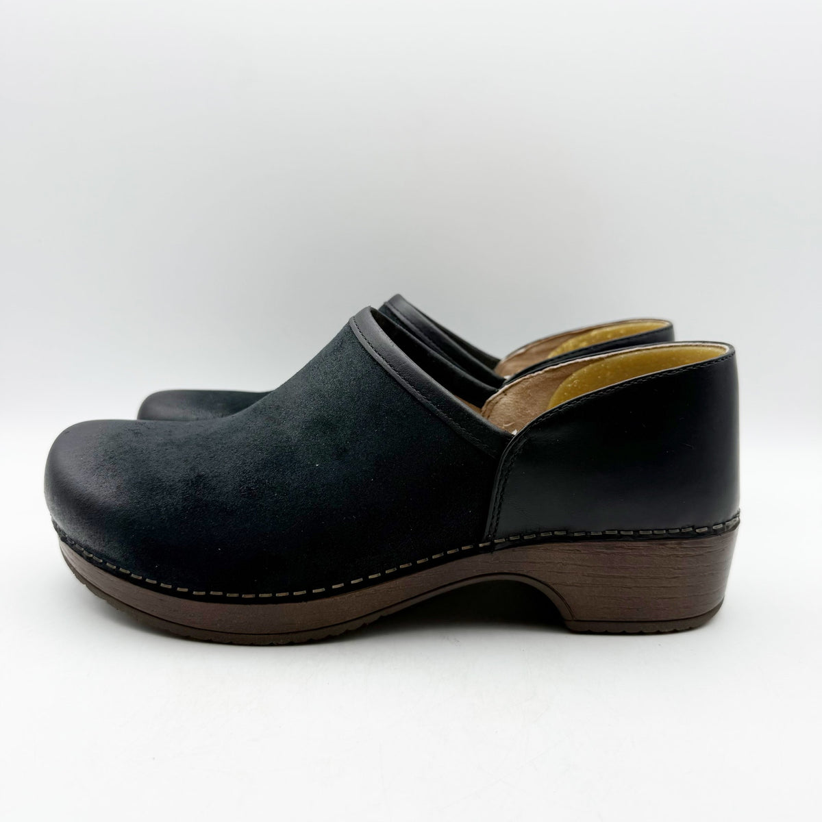 Dansko Womens Brenna Clogs EU 40 US 9.5 Black Burnished Suede Leather NIB