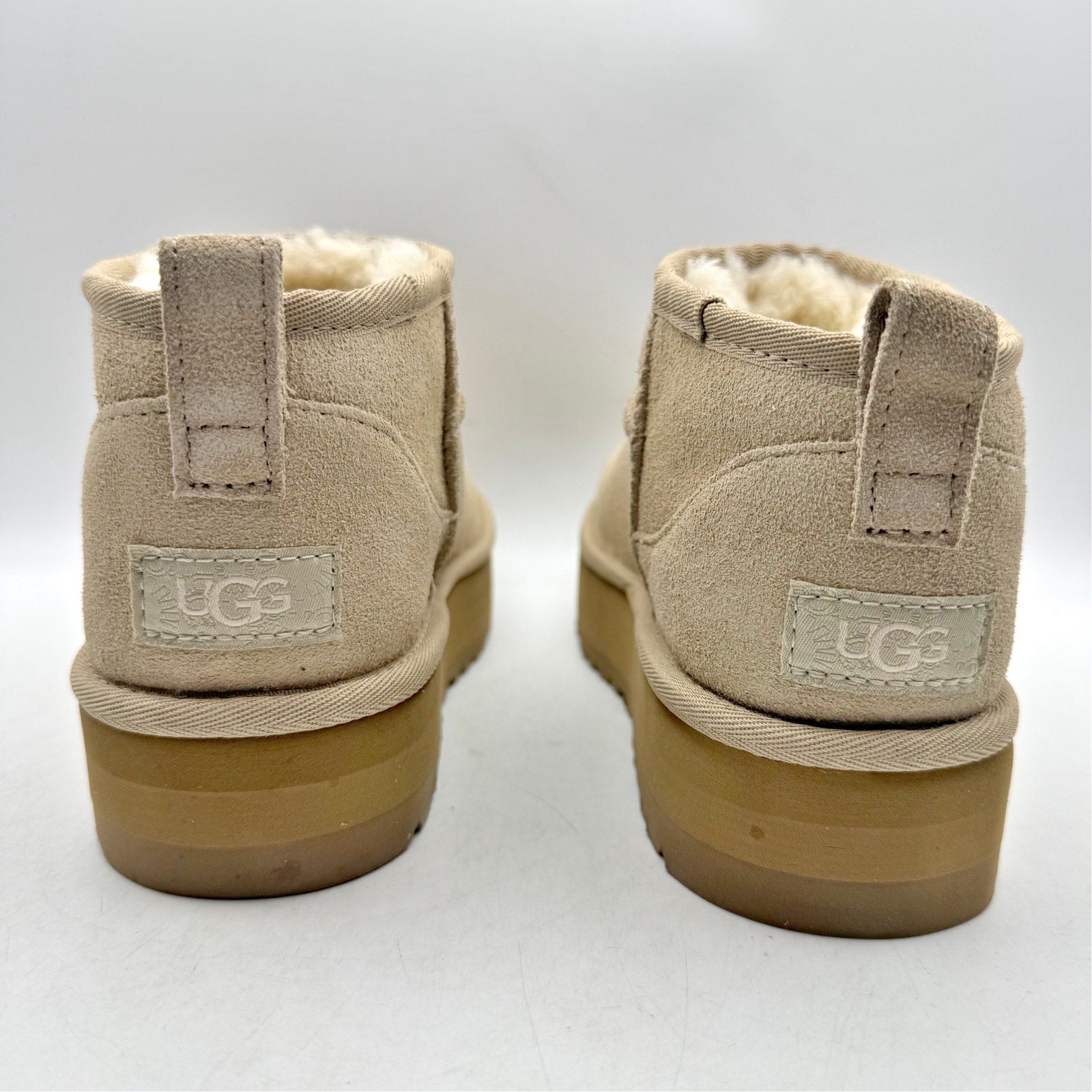 UGG Women Classic Ultra Mini Platform Boot US 5 Sand Suede Fur Plush Lining NWOB