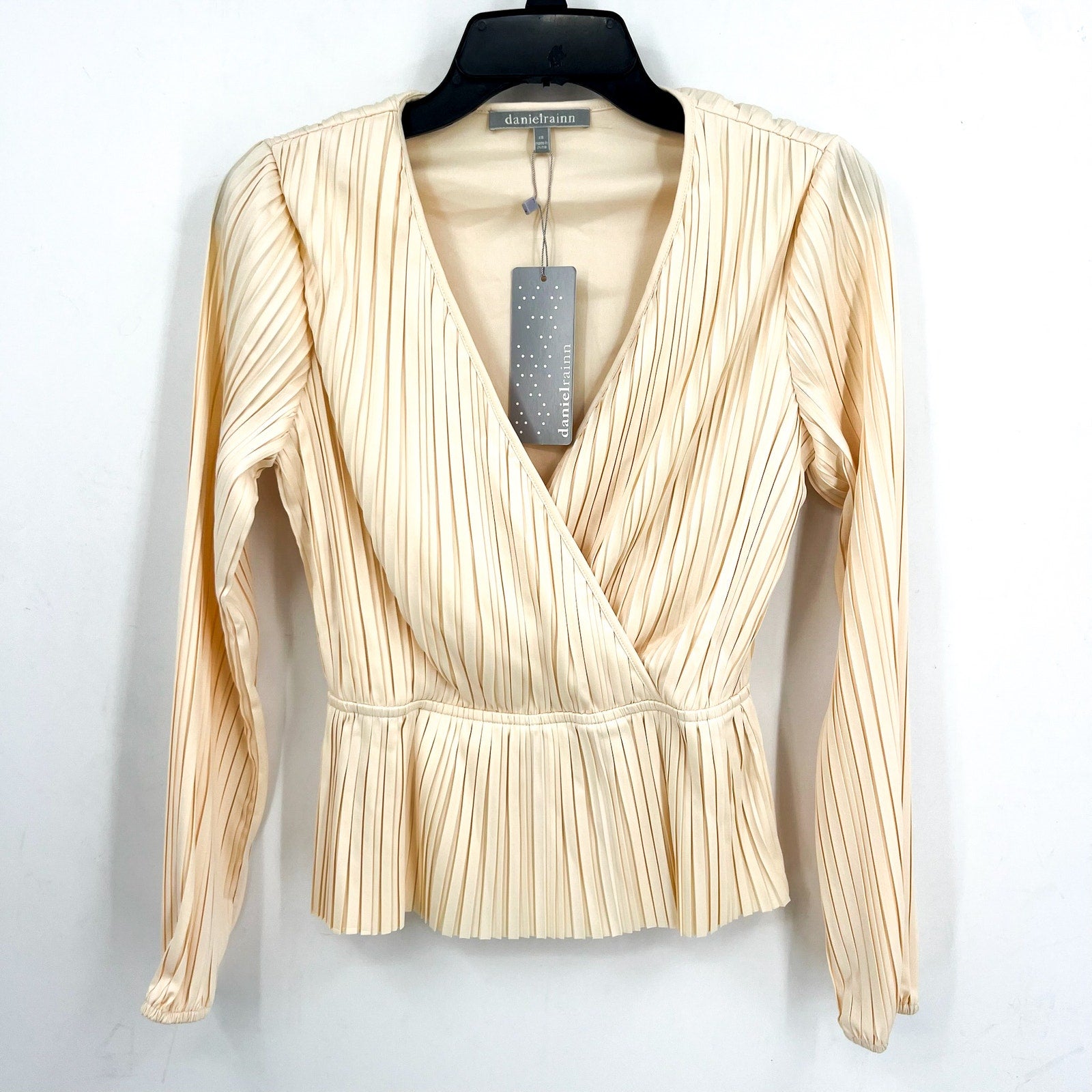 DANIEL RAINN Womens Pleated Peplum Blouse XS Ivory Long Sleeve Stitchfix NWT