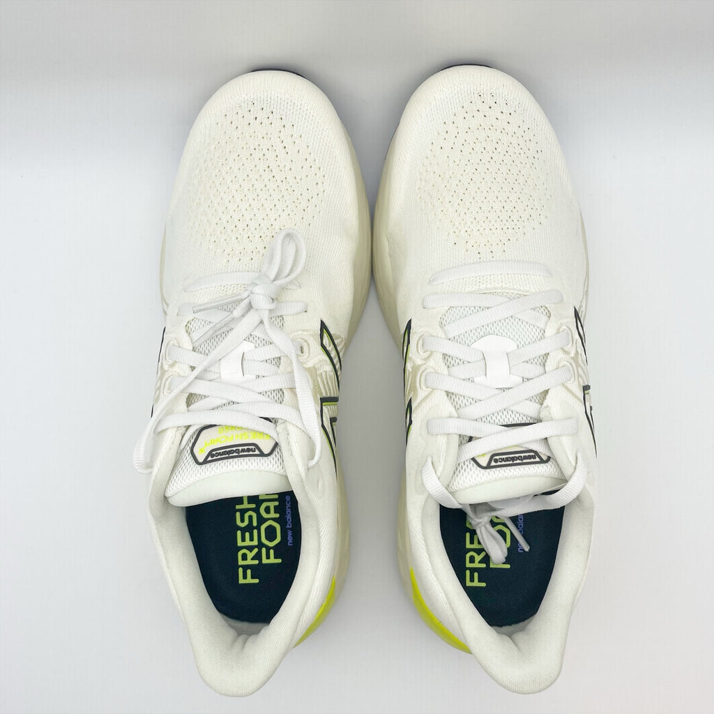 New Balance Mens Fresh Foam X Vongo v5 Sneakers US 10.5 WIDE White Green NIB