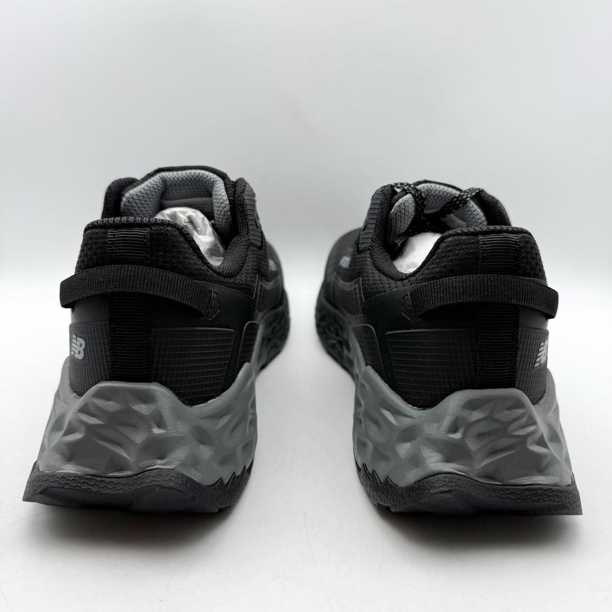 New Balance Womens Cremorne Fresh Foam Work Sneakers US 6.5 WIDE Black CT SR NIB
