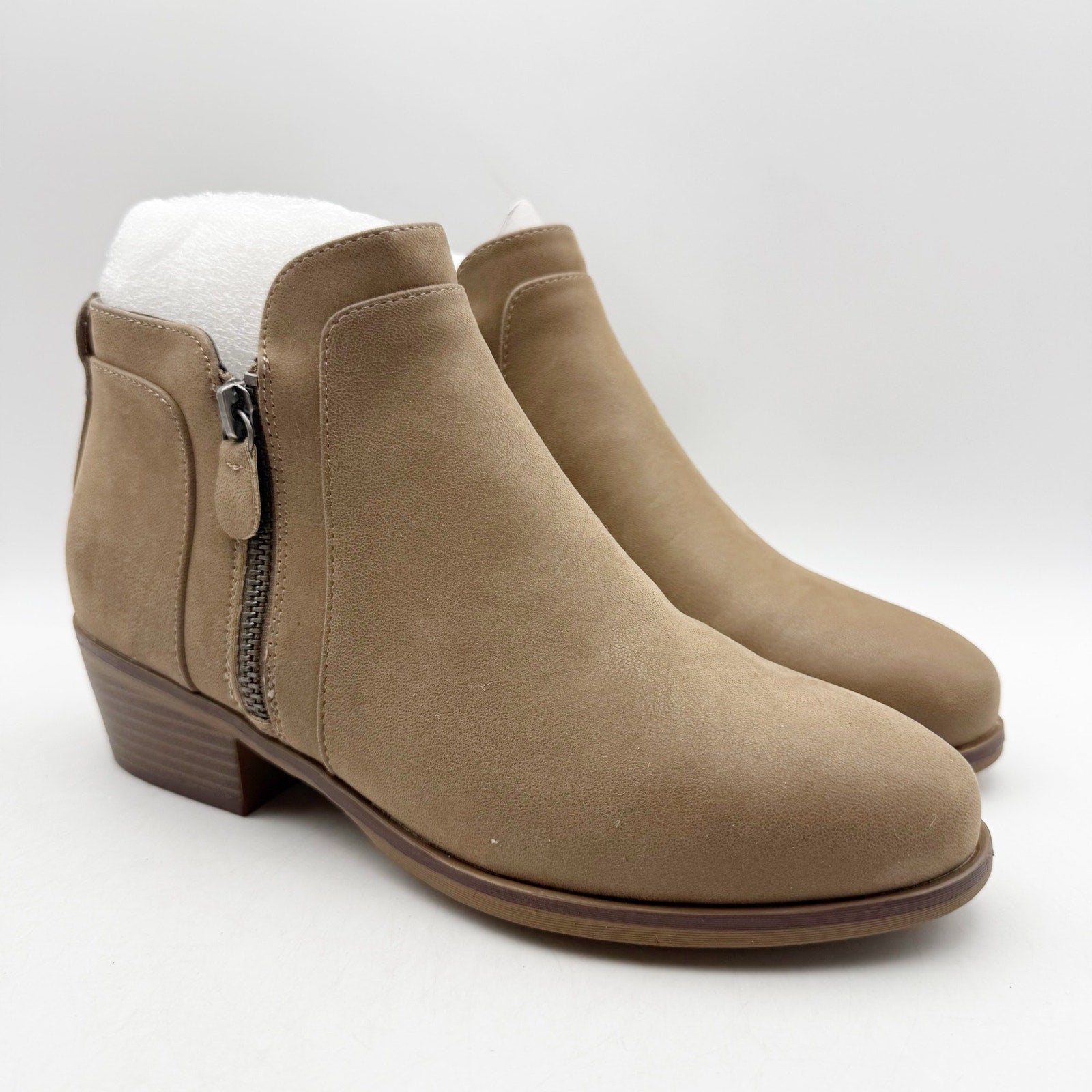 MIA Womens Kendis Ankle Bootie Size 6 Wide Taupe Tan Vegan Leather NWOB