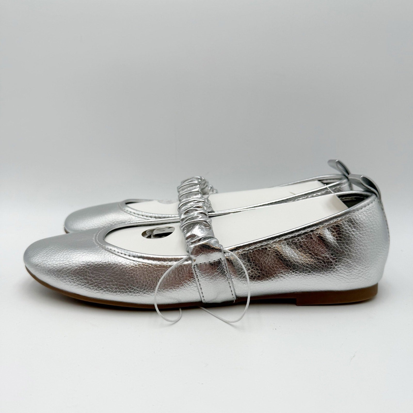 MIA Womens Uliana Ballet Flats Size 8 M EU 38.5 Silver Leather NWOB