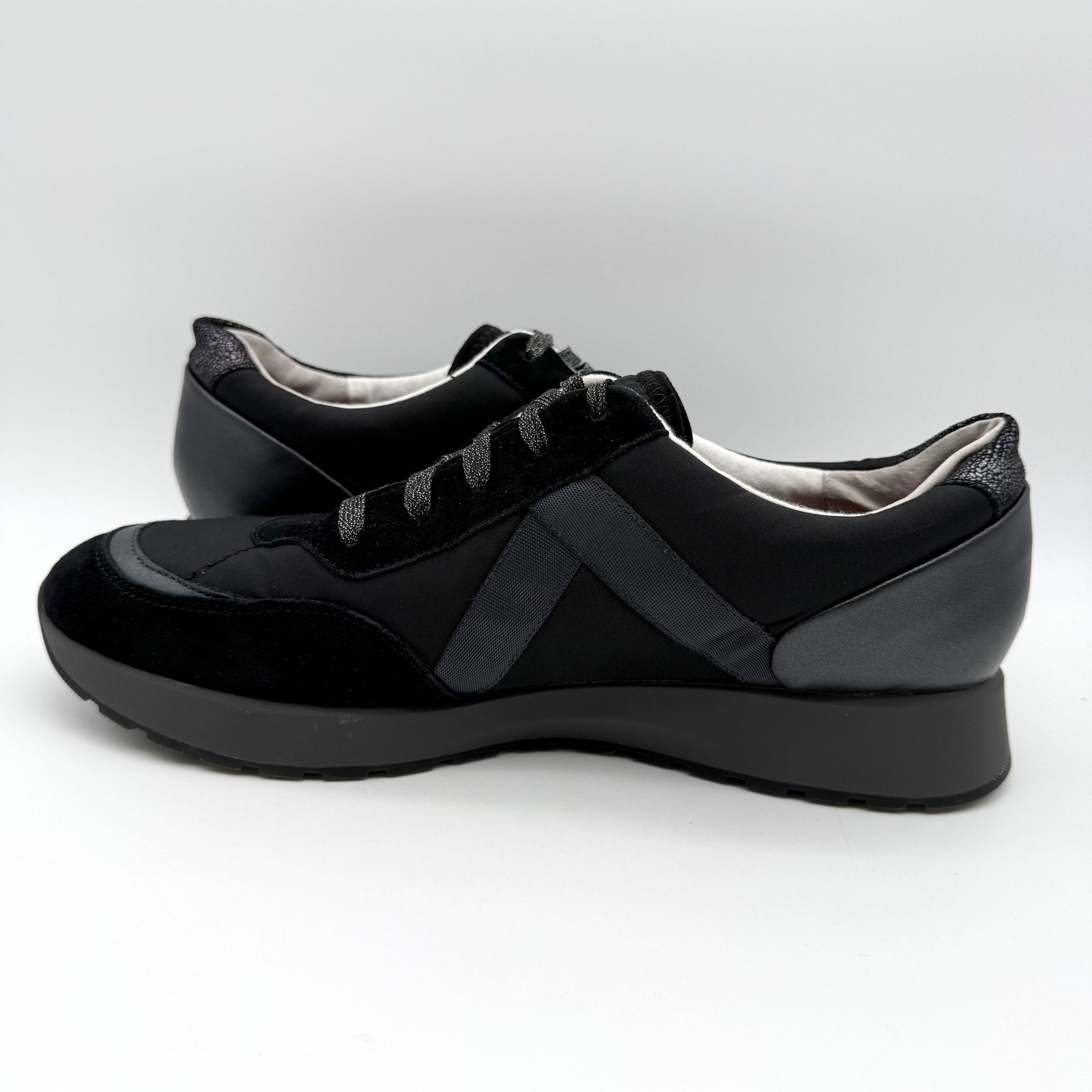 Munro Womens Piper Sneakers US 12 M Black Grey Suede Athletic NWOB