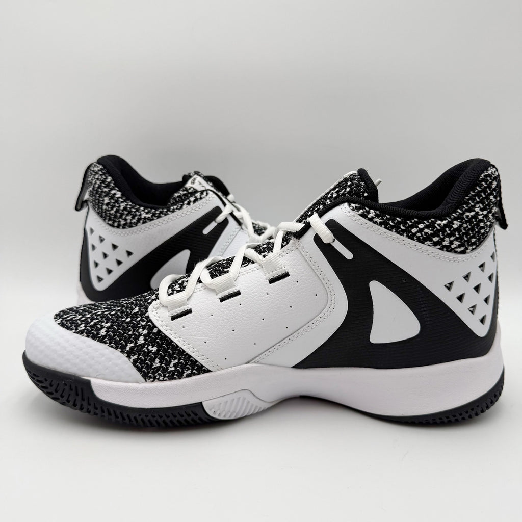 AND1 Mens Takeoff Basketball Shoes Size 11 EU 45 White Black Athletic NWOB