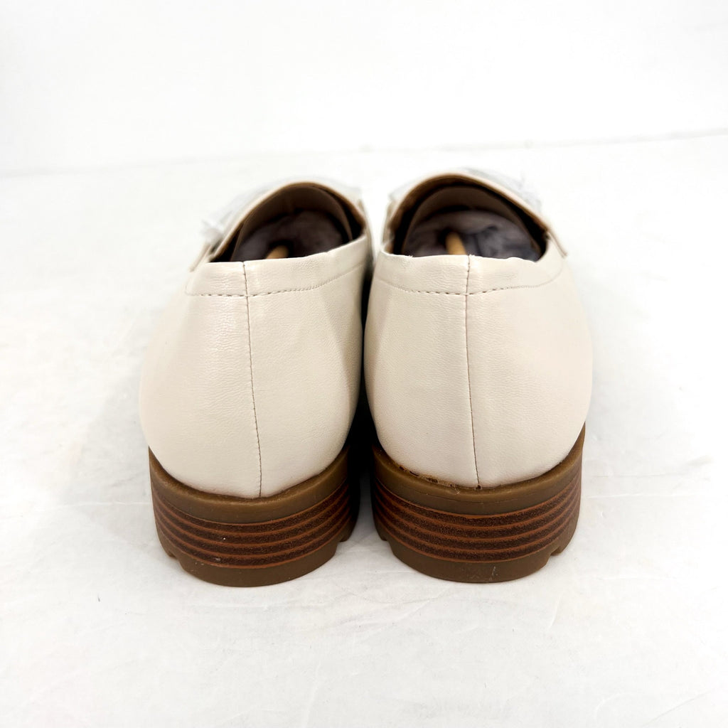 LIFESTRIDE Womens London 2 Lug Sole Loafers Size 9.5M Cream Bone Chain Link NIB