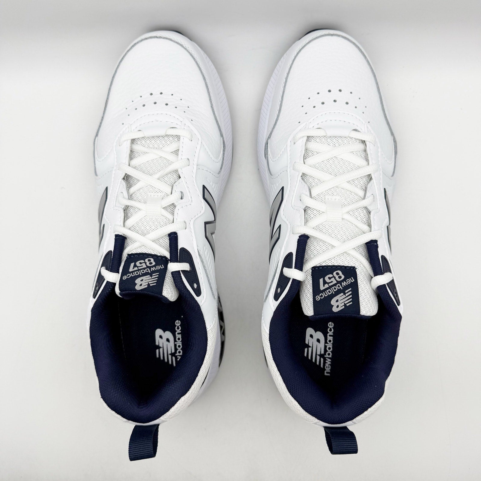 New Balance Mens 857v3 Athletic Shoes US 7.5 XW White Navy Athletic NIB