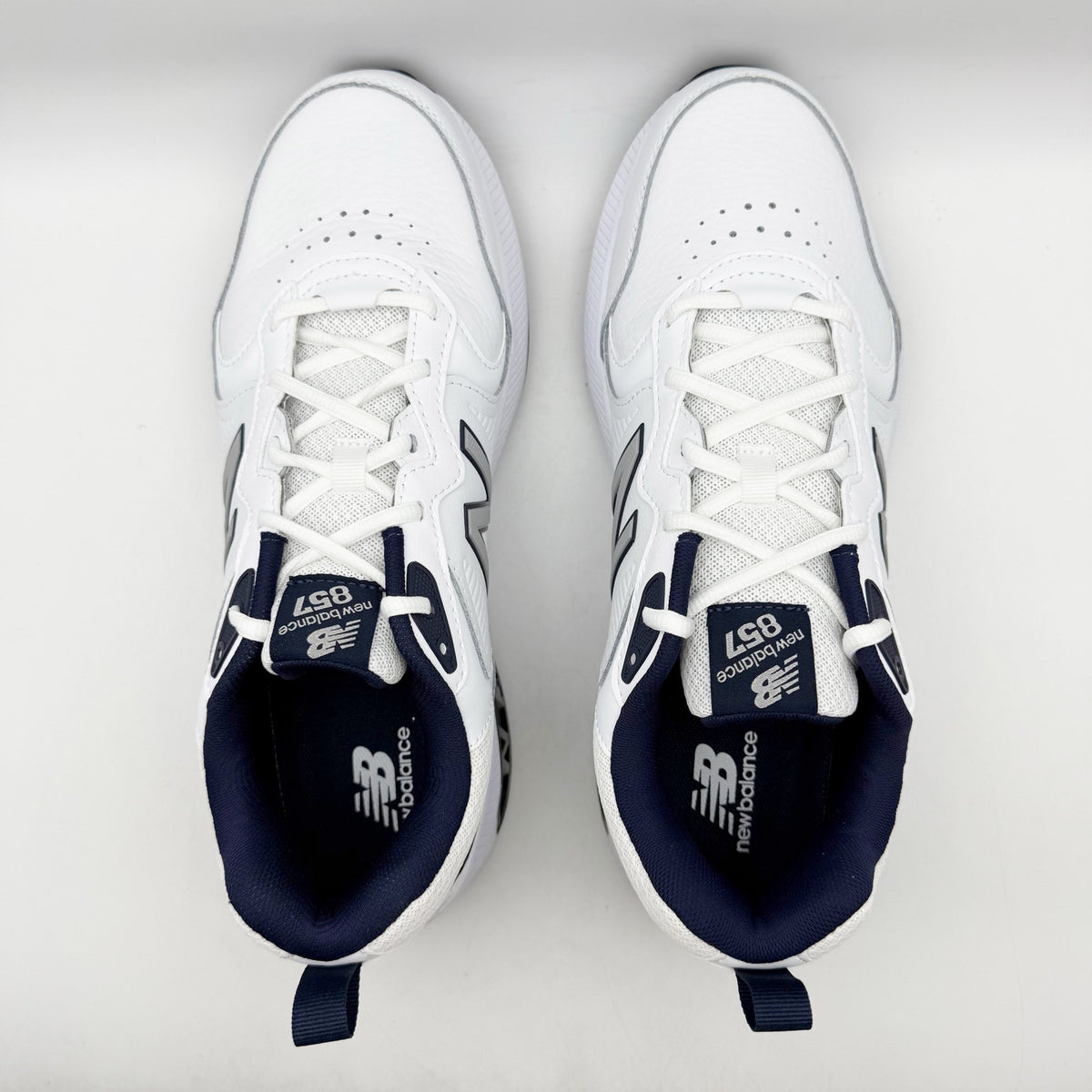 New Balance Mens 857v3 Athletic Shoes Size 7.5 XW 4E White Navy Blue NIB
